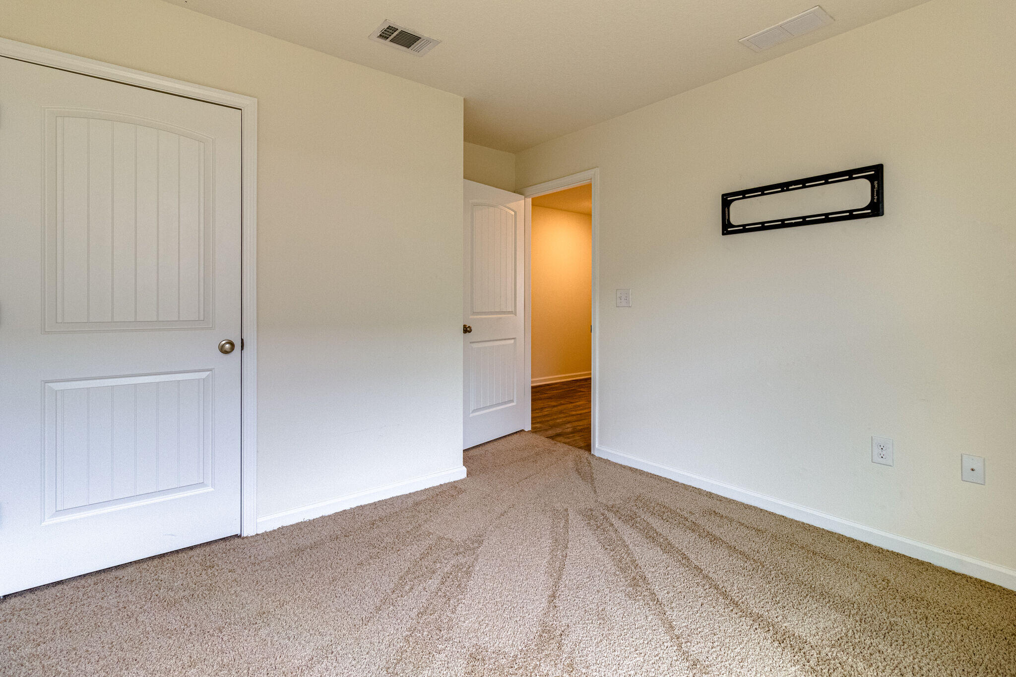 REDSTONE COMMONS - Residential Lease