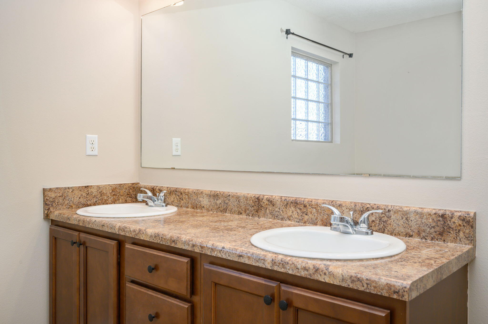 DUGGAN POND ESTATES - Residential