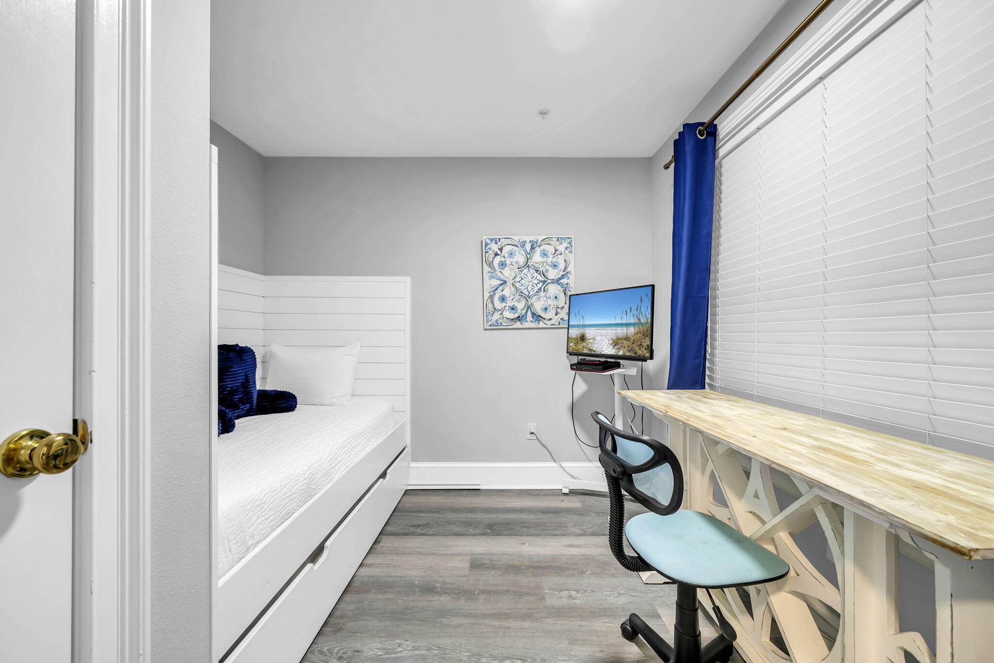 CRYSTAL DUNES CONDO - Residential