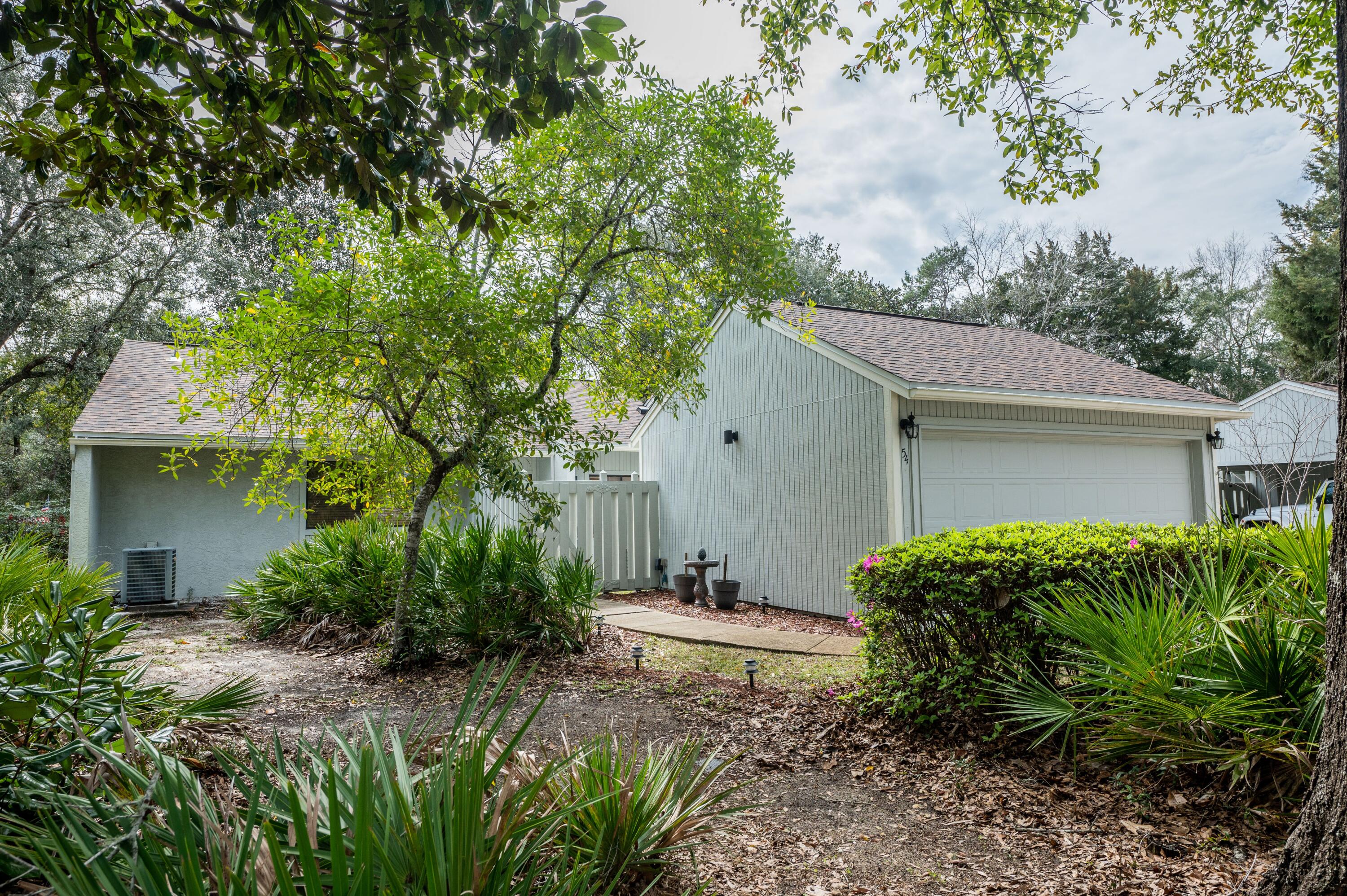 ROYAL OAKS - Residential