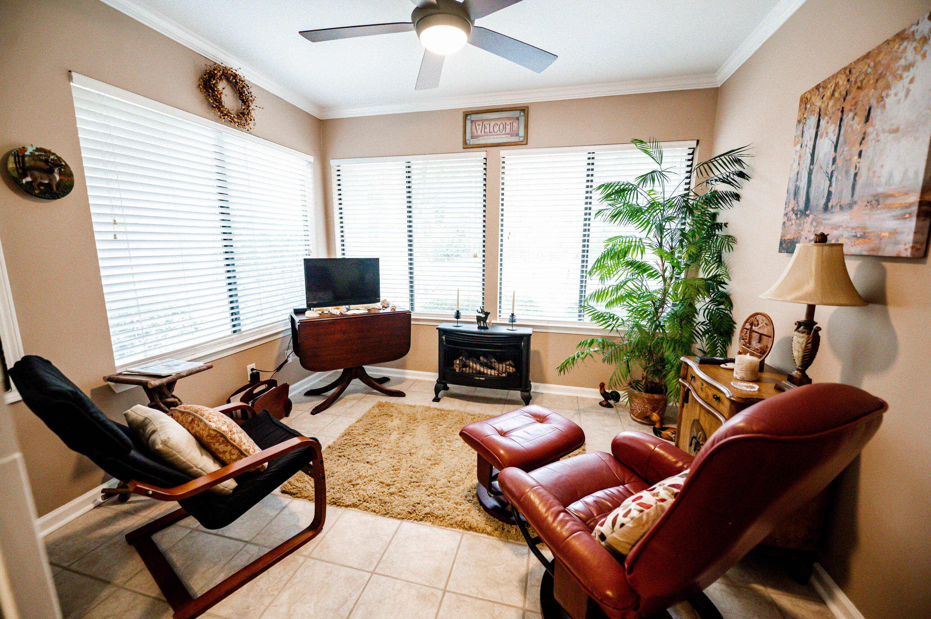 ROYAL OAKS - Residential