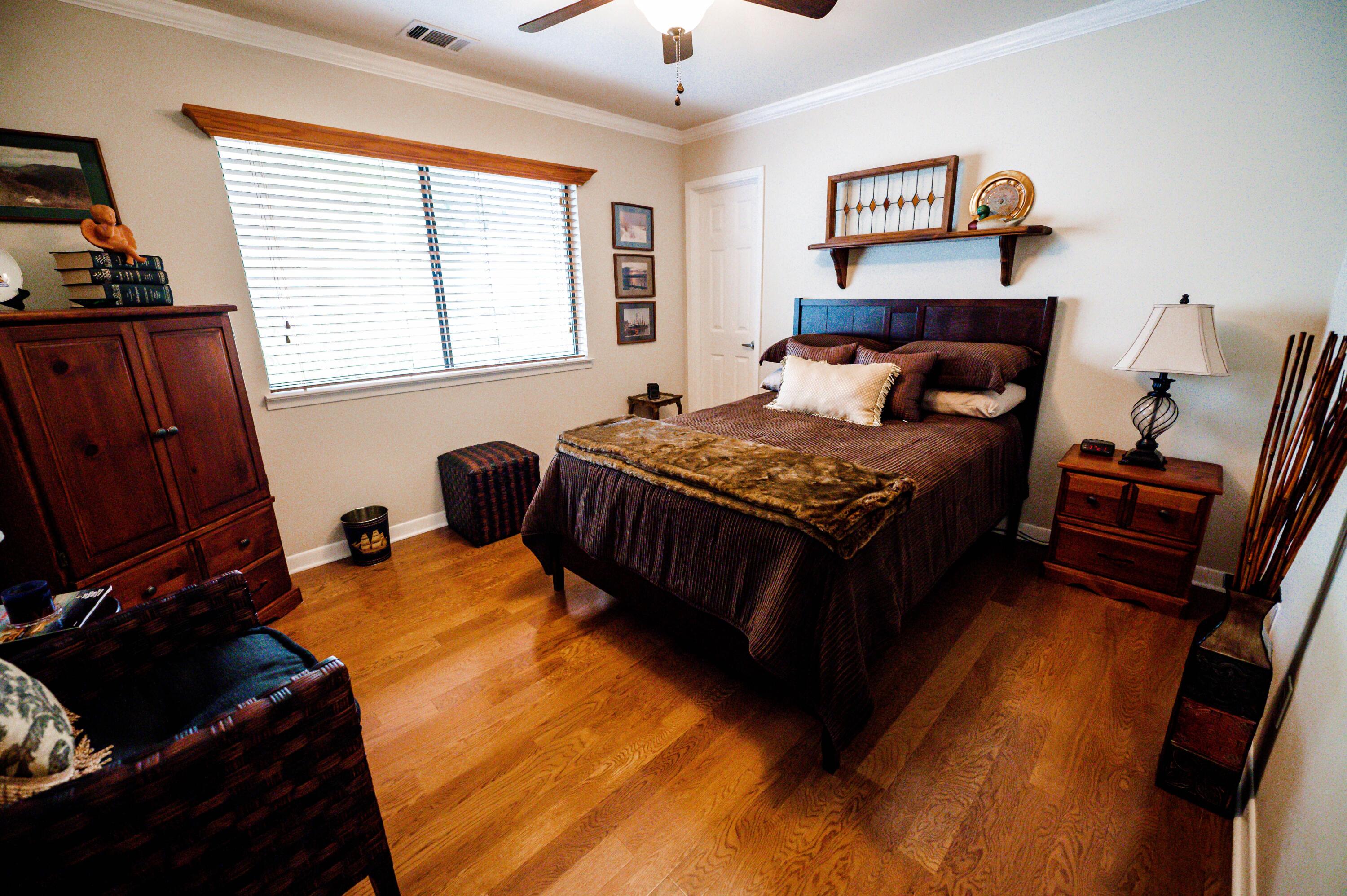 ROYAL OAKS - Residential