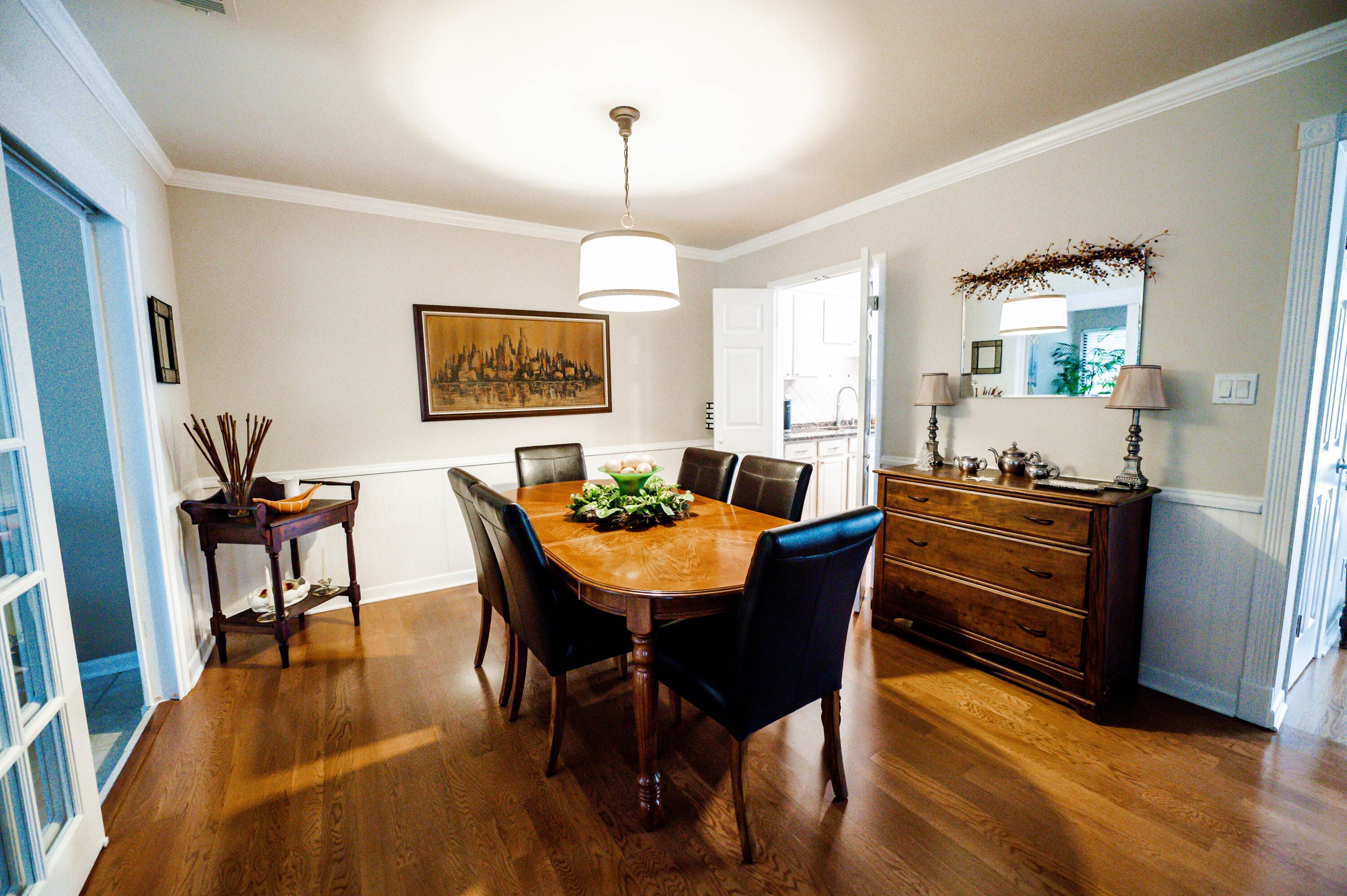 ROYAL OAKS - Residential