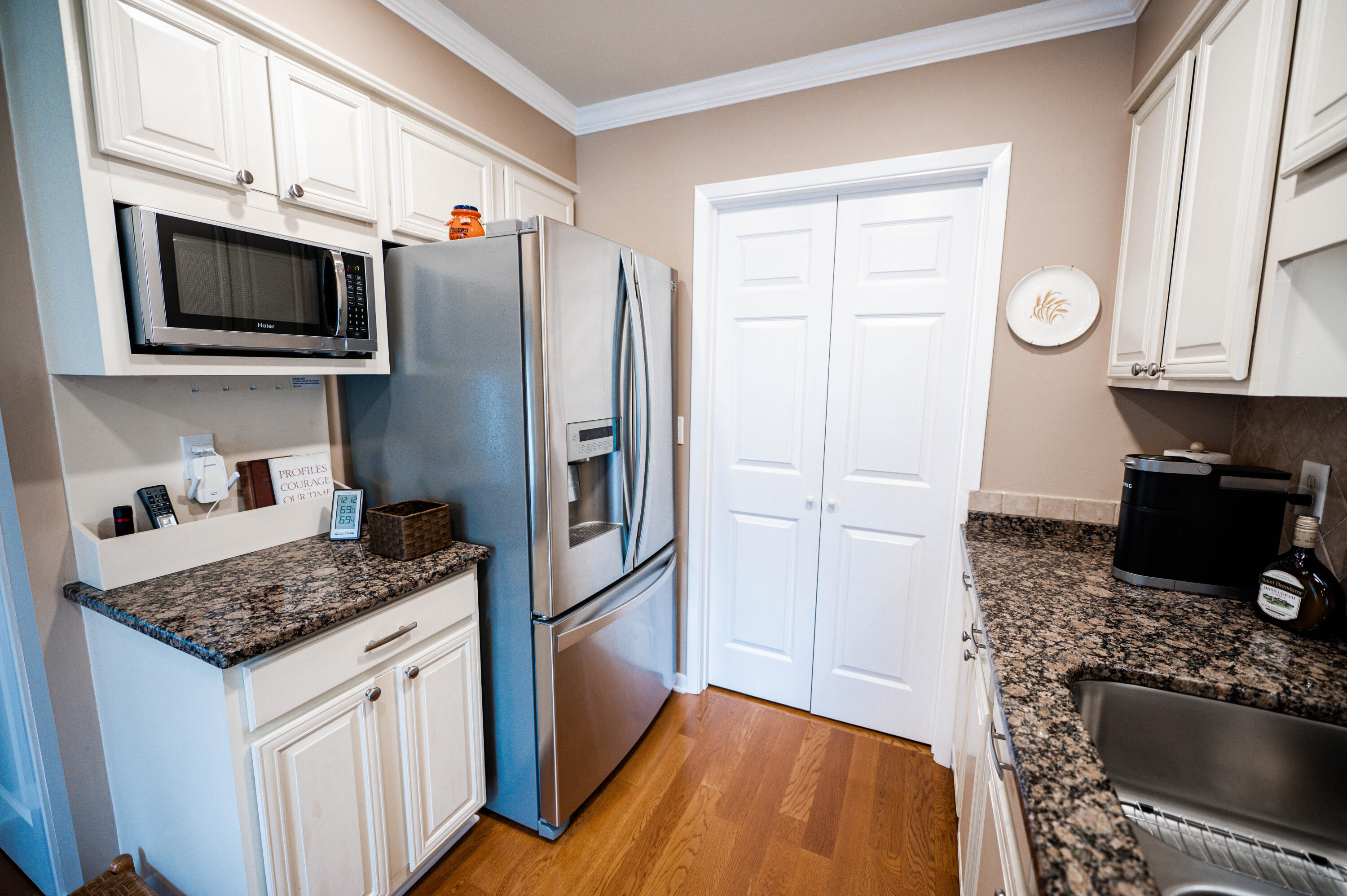 ROYAL OAKS - Residential