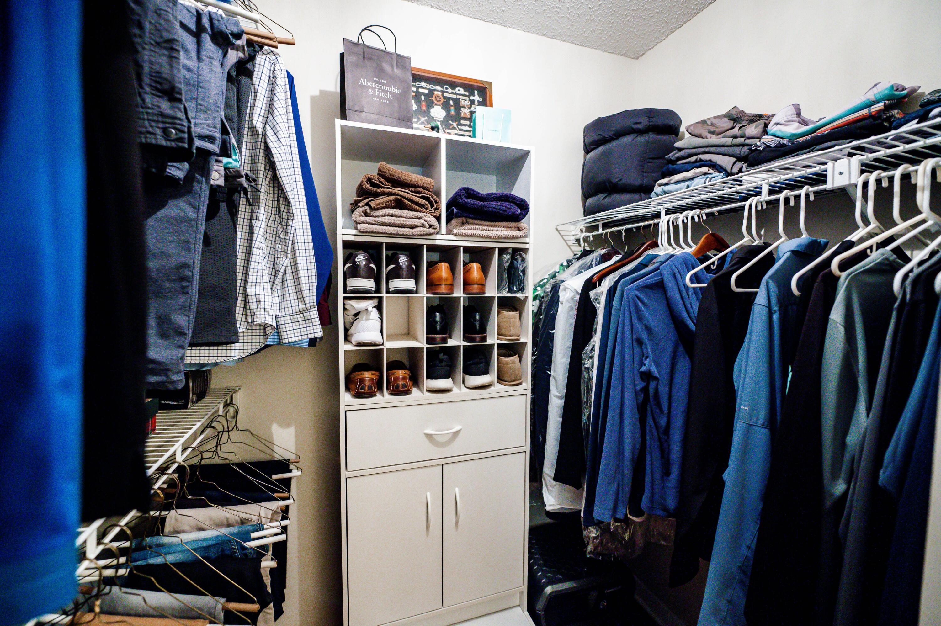 ROYAL OAKS - Residential