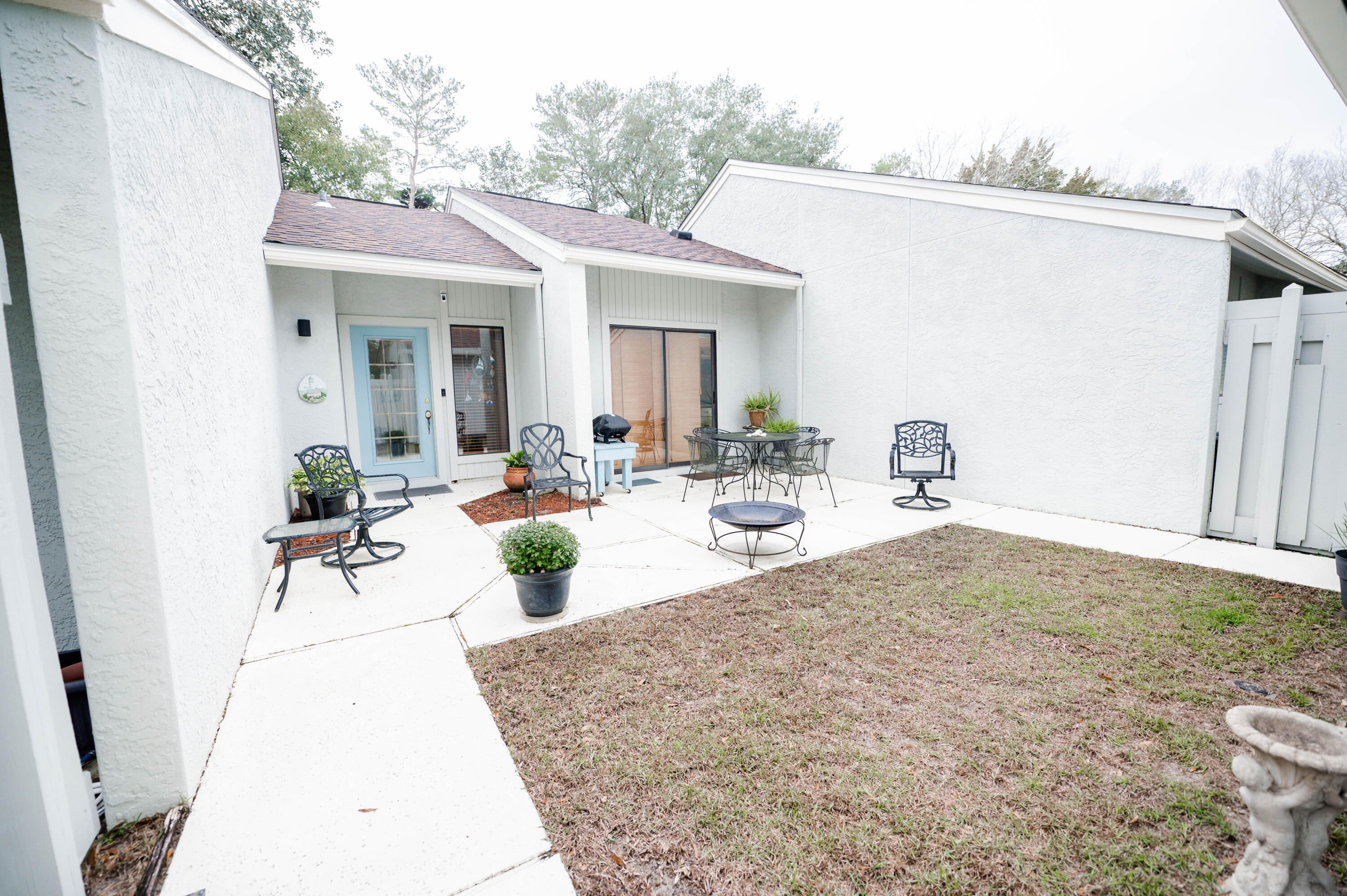 ROYAL OAKS - Residential