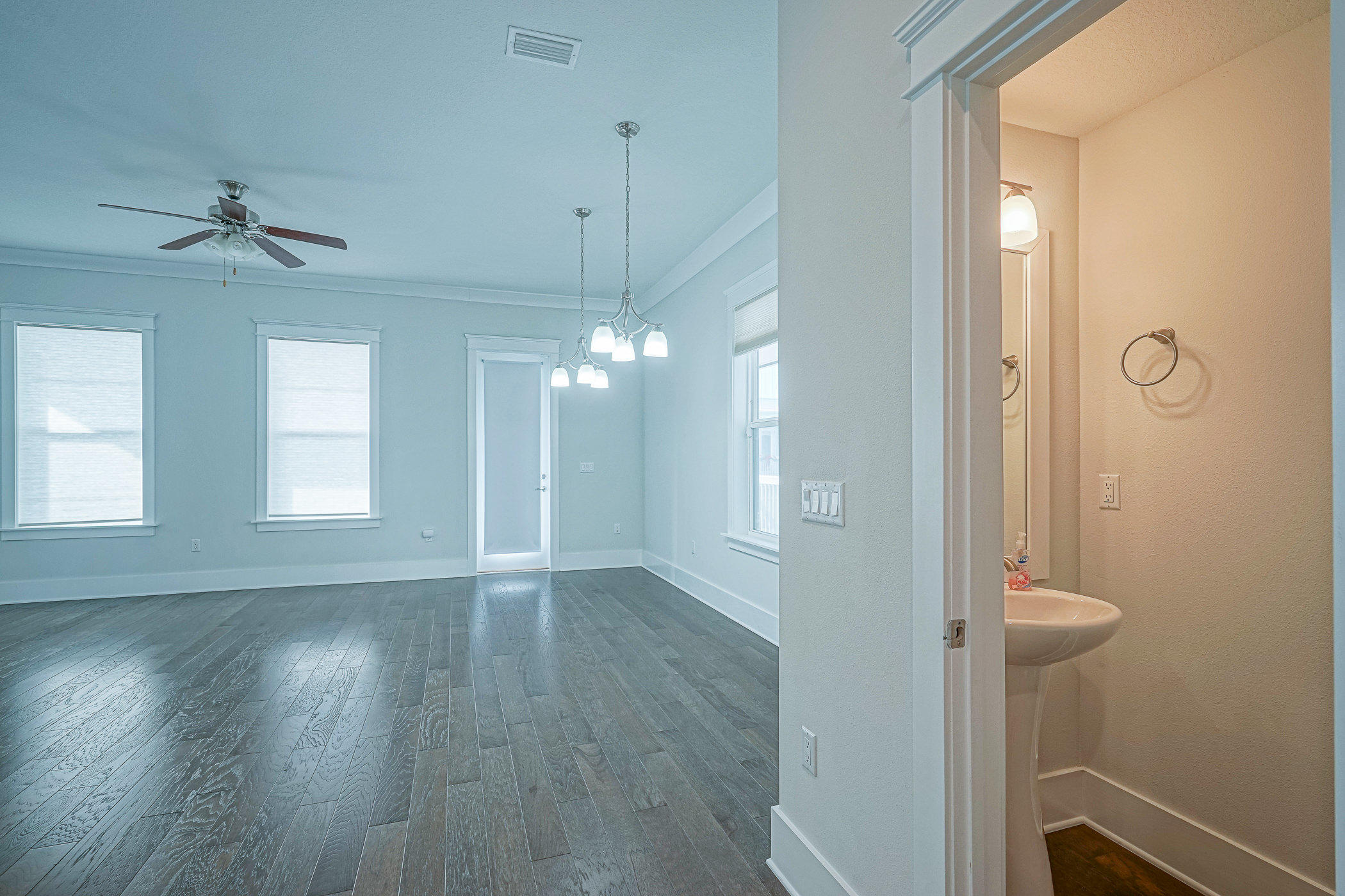 BY THE SEA - Residential