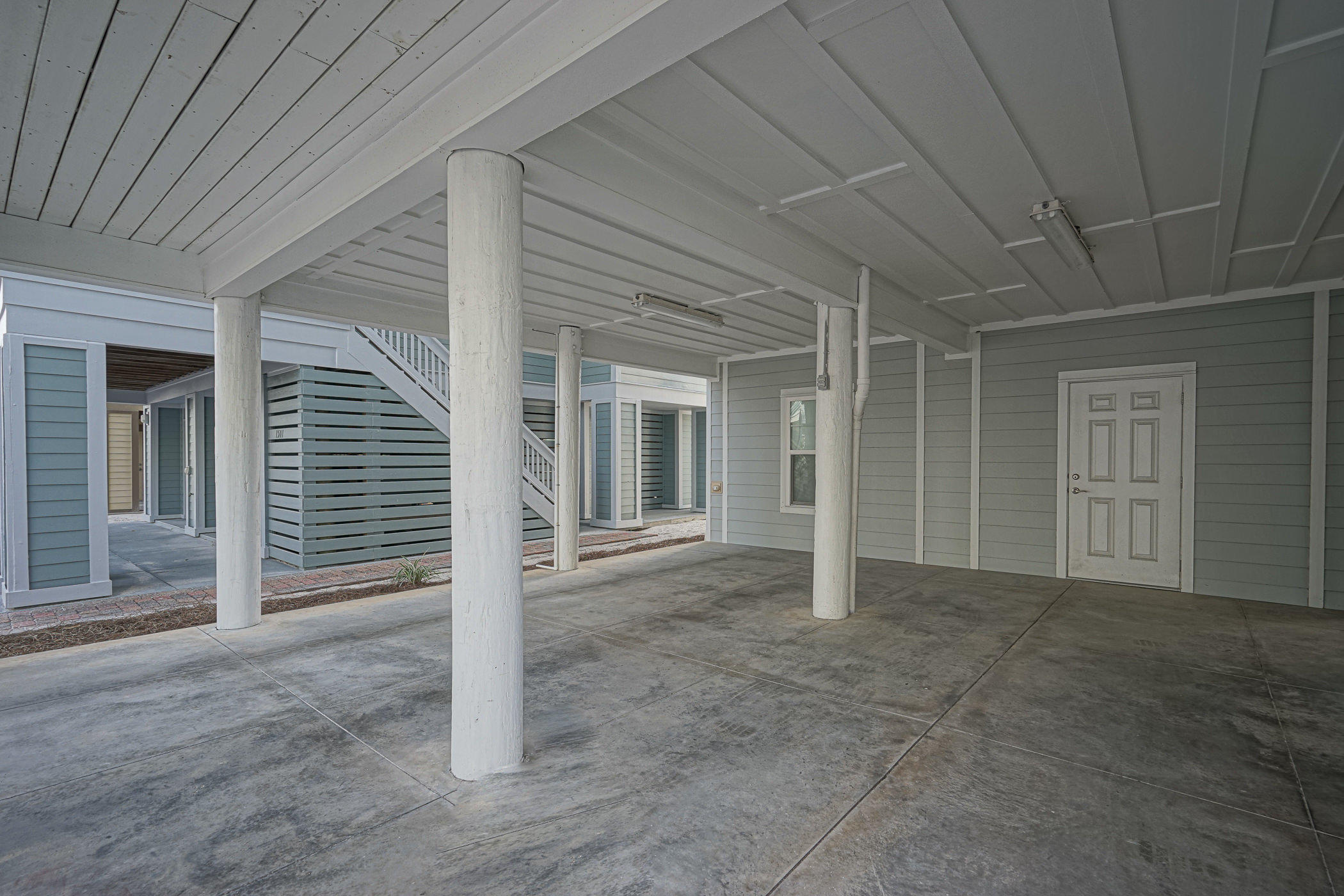 BY THE SEA - Residential