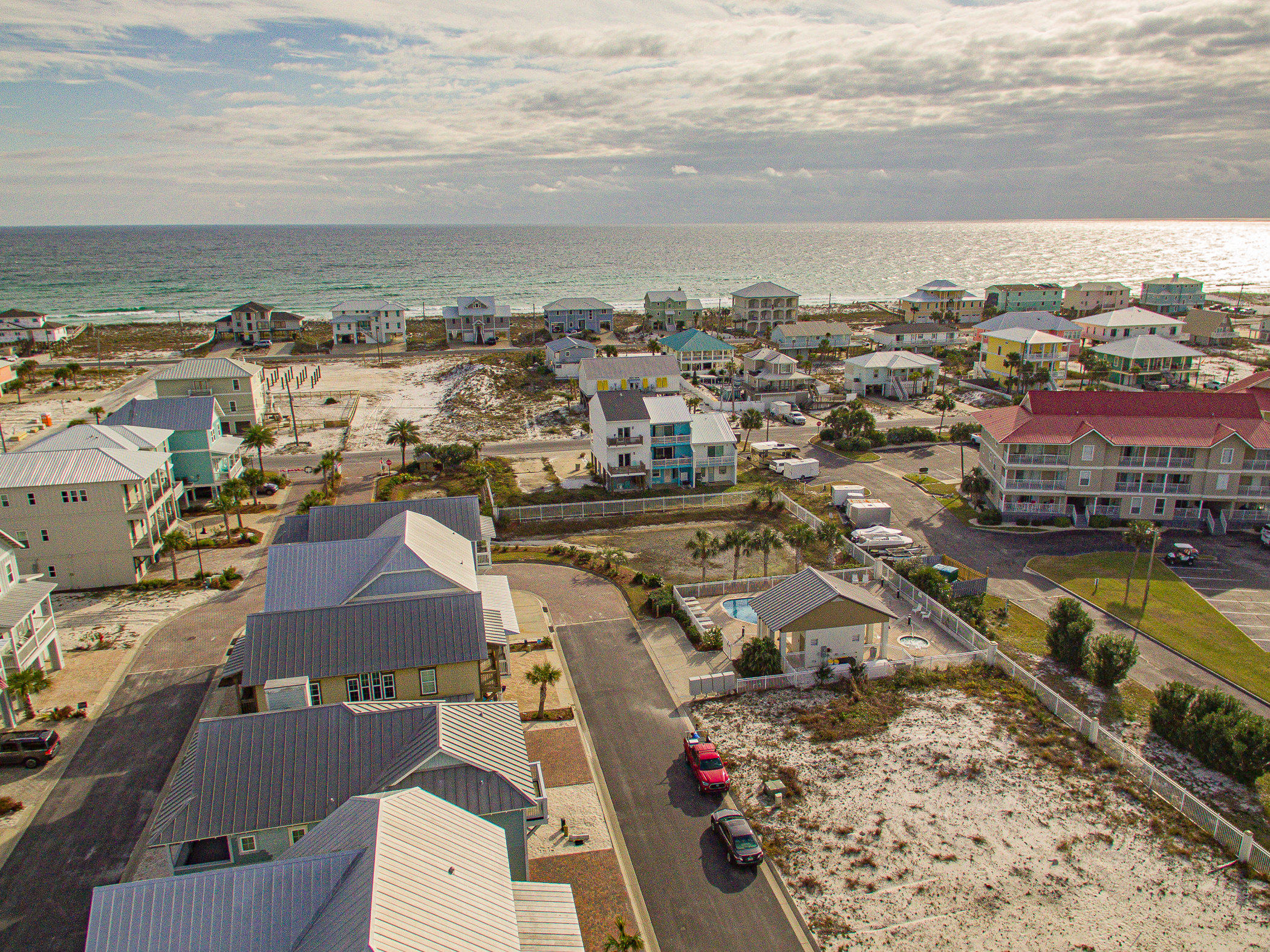 BY THE SEA - Residential