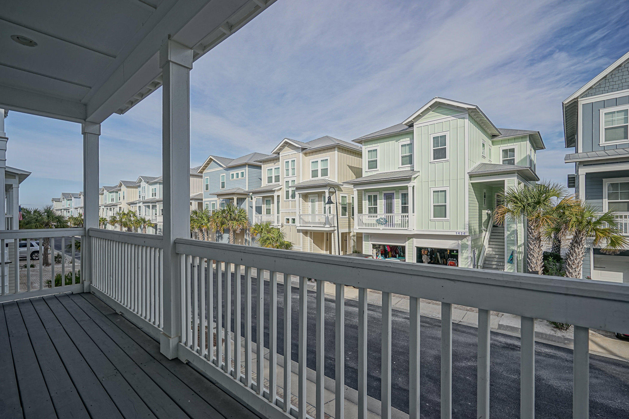 BY THE SEA - Residential