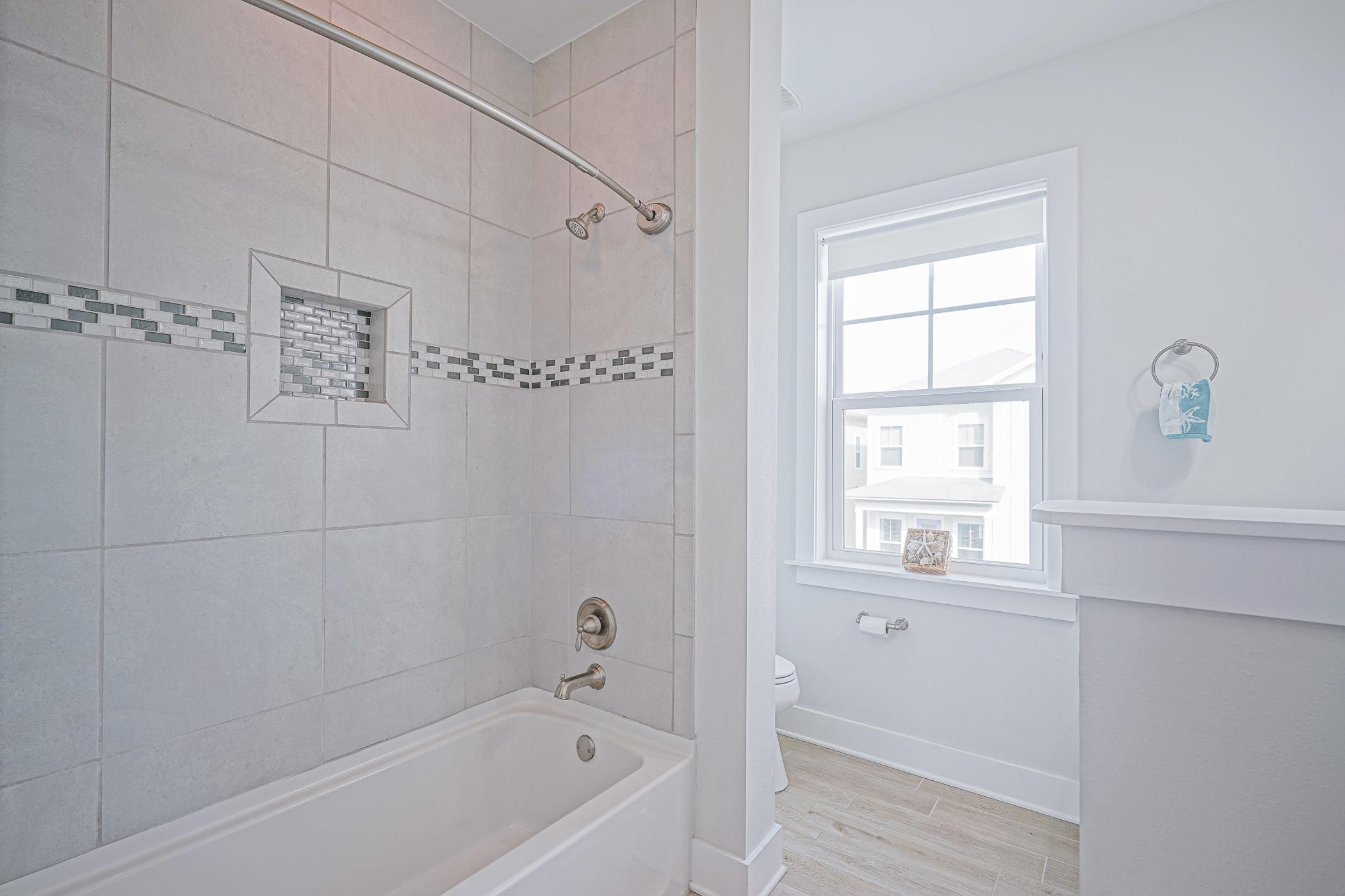 BY THE SEA - Residential