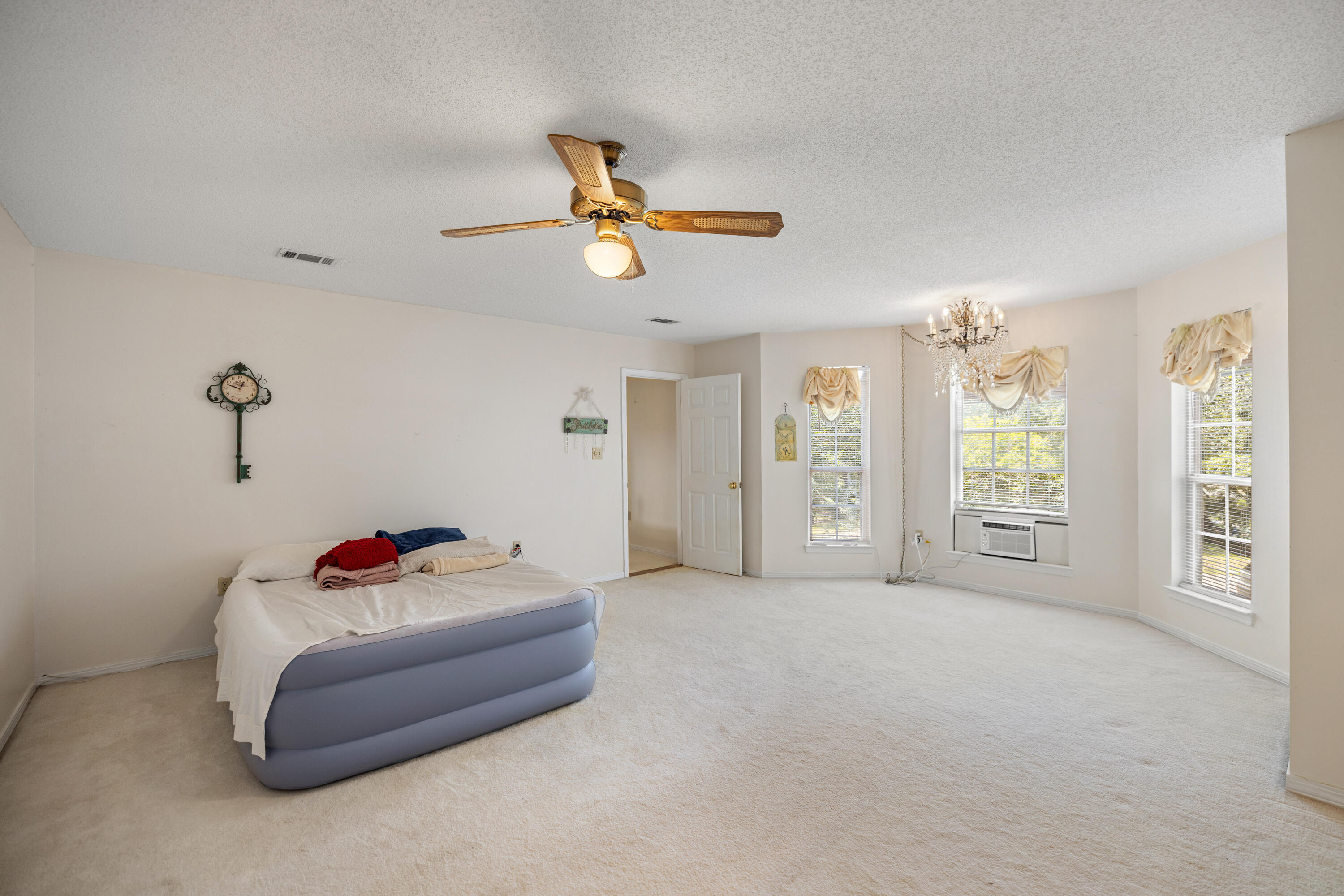 CARIBBEAN VILLAGE WEST - Residential