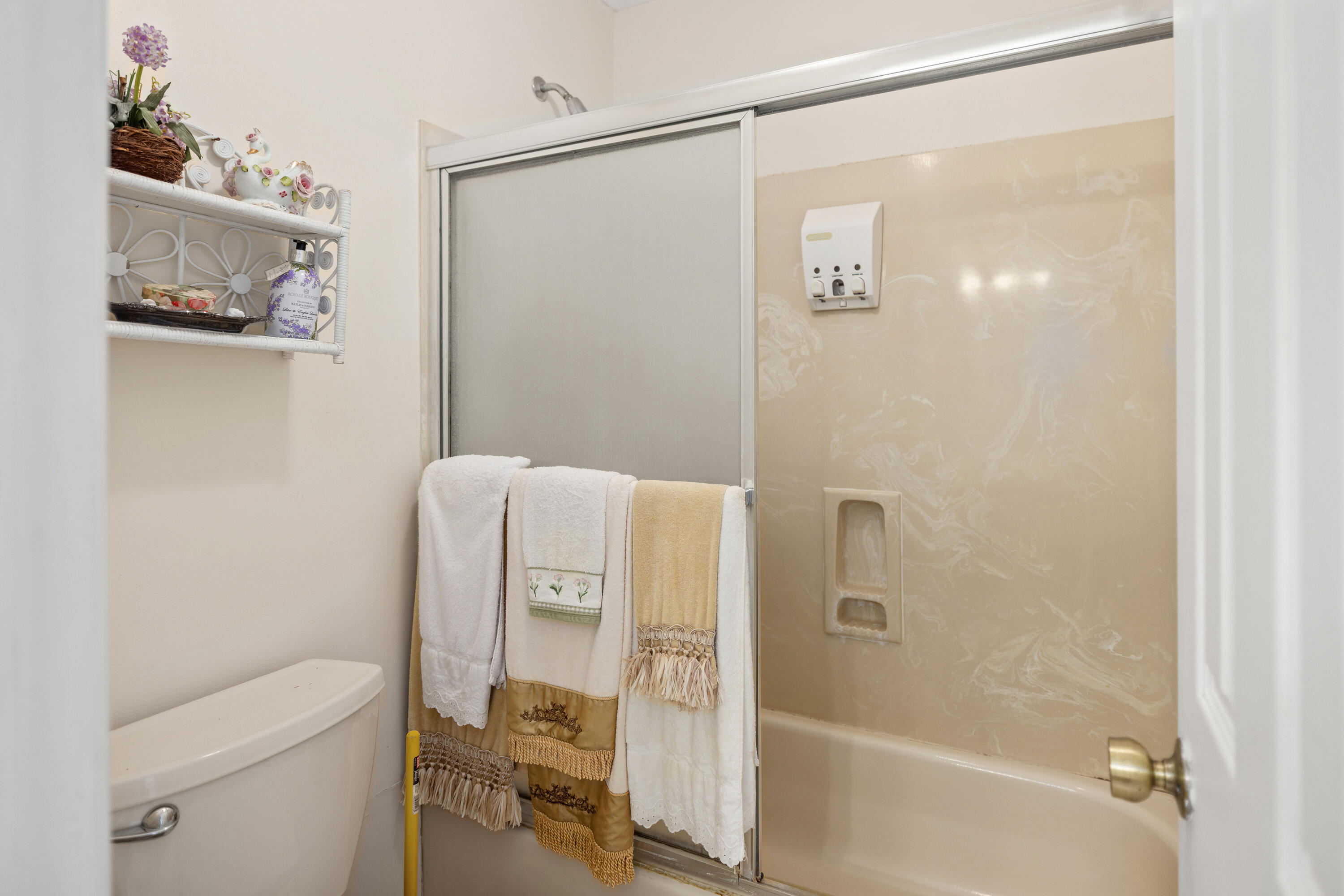 CARIBBEAN VILLAGE WEST - Residential