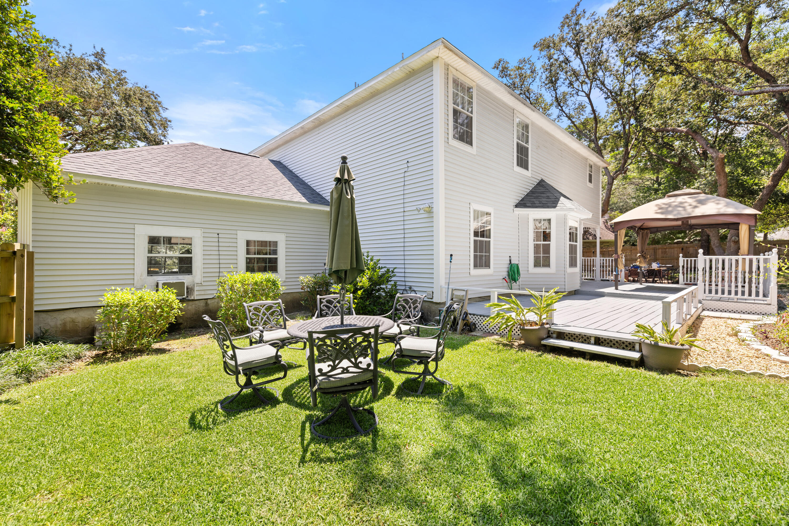 CARIBBEAN VILLAGE WEST - Residential