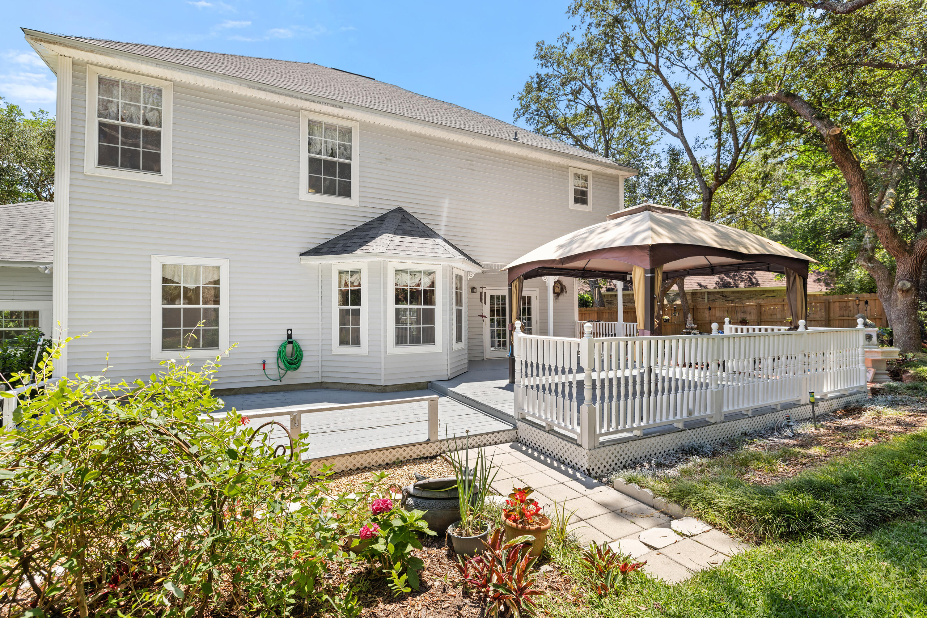 CARIBBEAN VILLAGE WEST - Residential