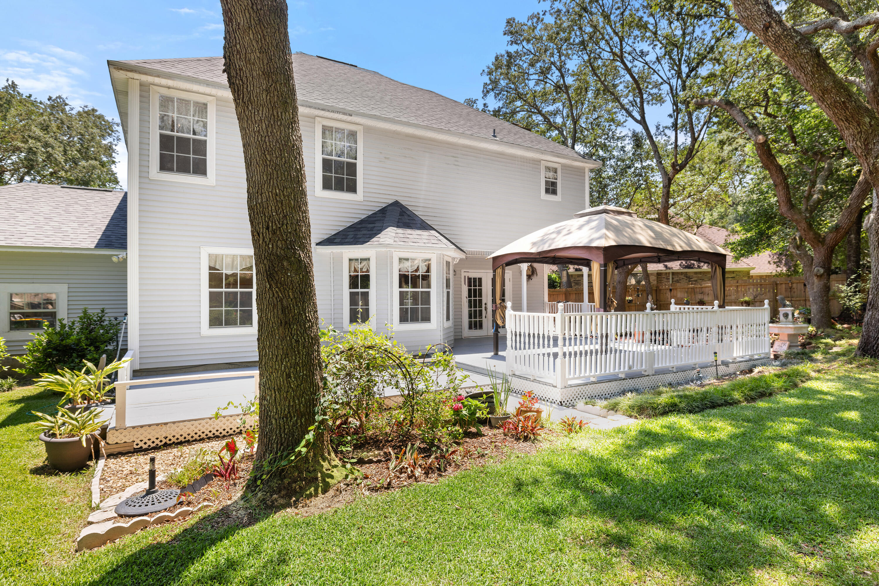 CARIBBEAN VILLAGE WEST - Residential