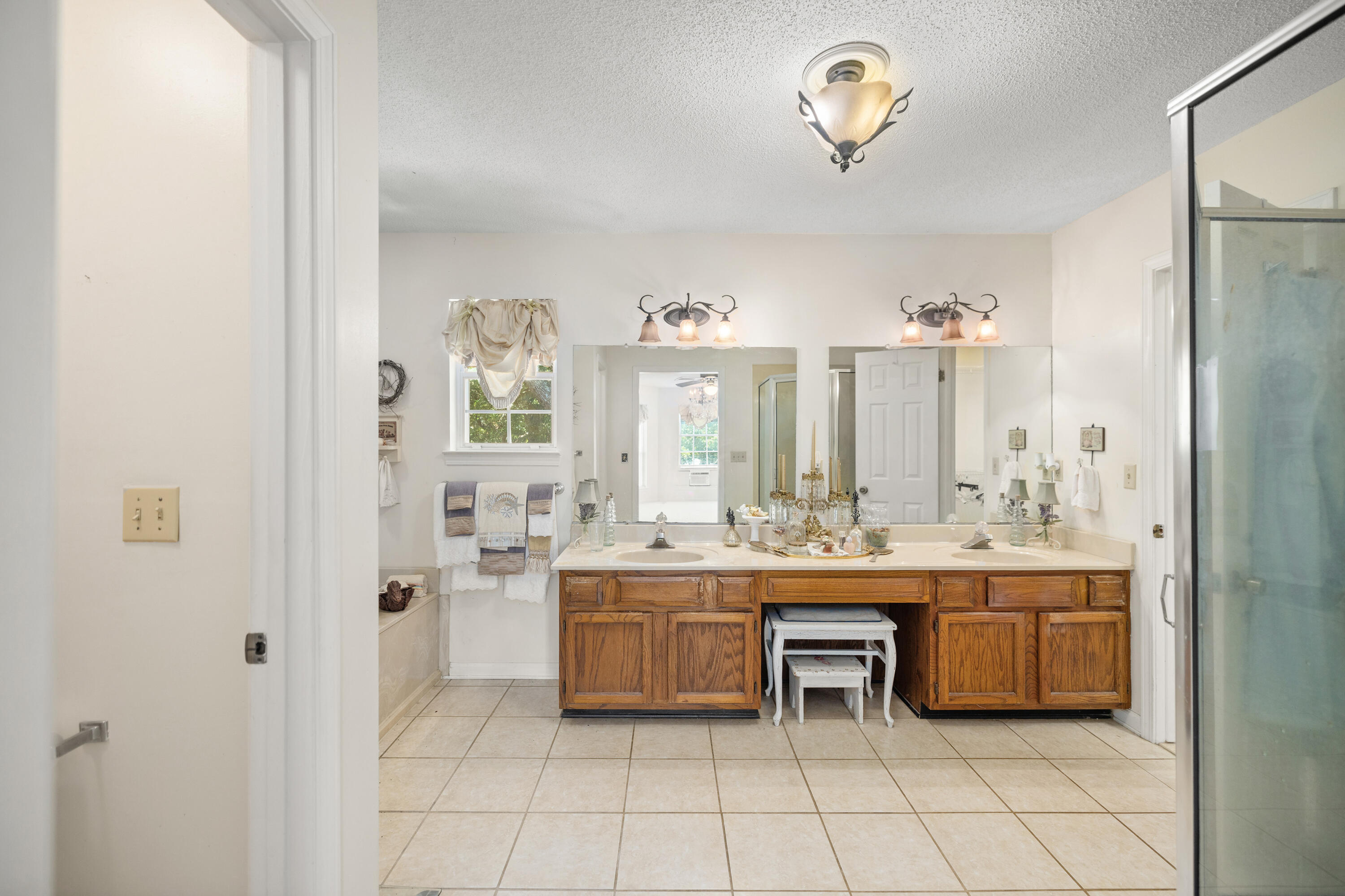 CARIBBEAN VILLAGE WEST - Residential