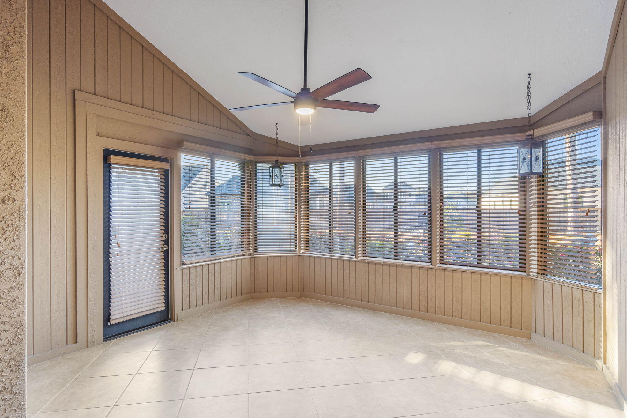 GLENEAGLES GREEN BLUEWATER BAY 2 - Residential
