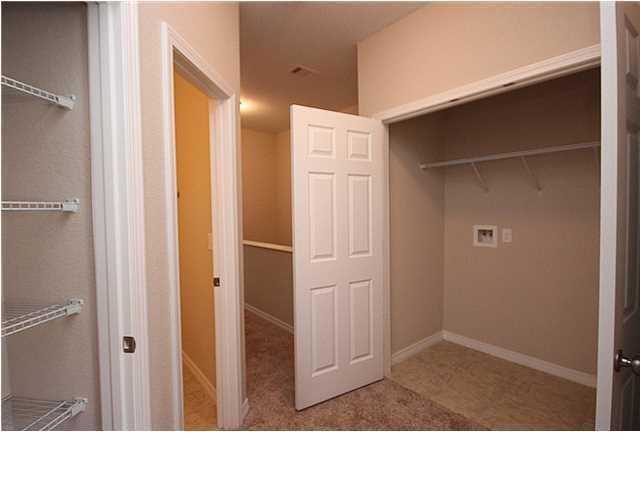 SAVANNAH HEIGHTS - Residential