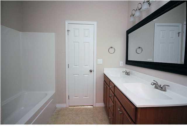 SAVANNAH HEIGHTS - Residential