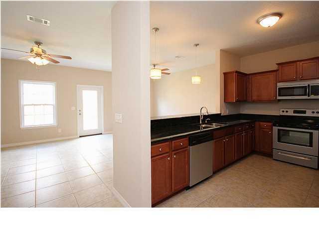 SAVANNAH HEIGHTS - Residential