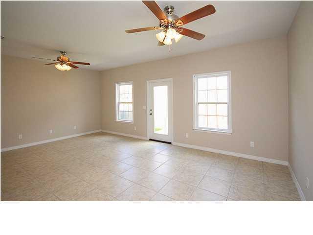 SAVANNAH HEIGHTS - Residential