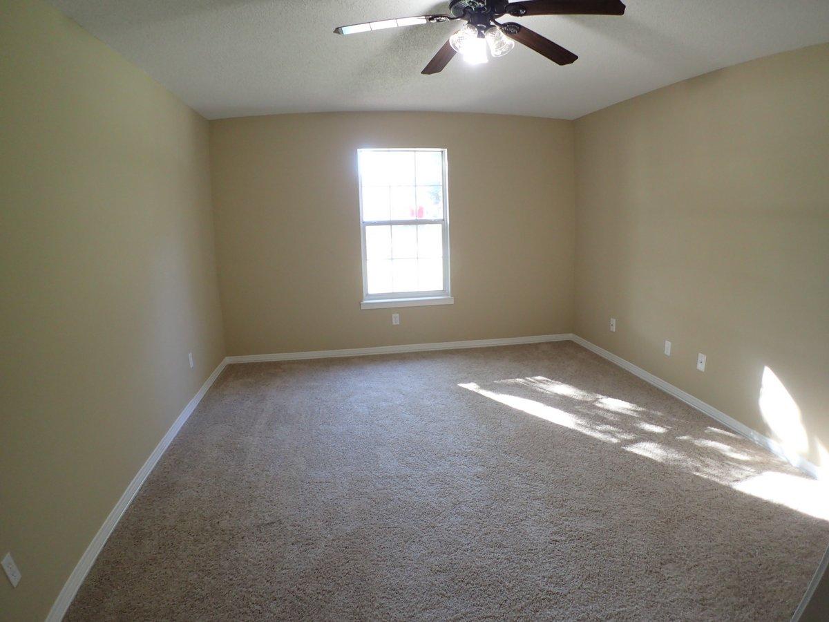 SOUTH POINTE EST. - Residential