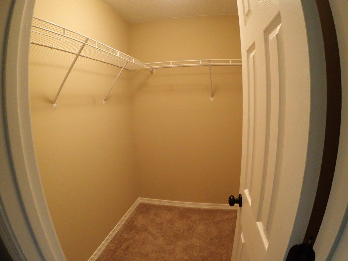 SOUTH POINTE EST. - Residential