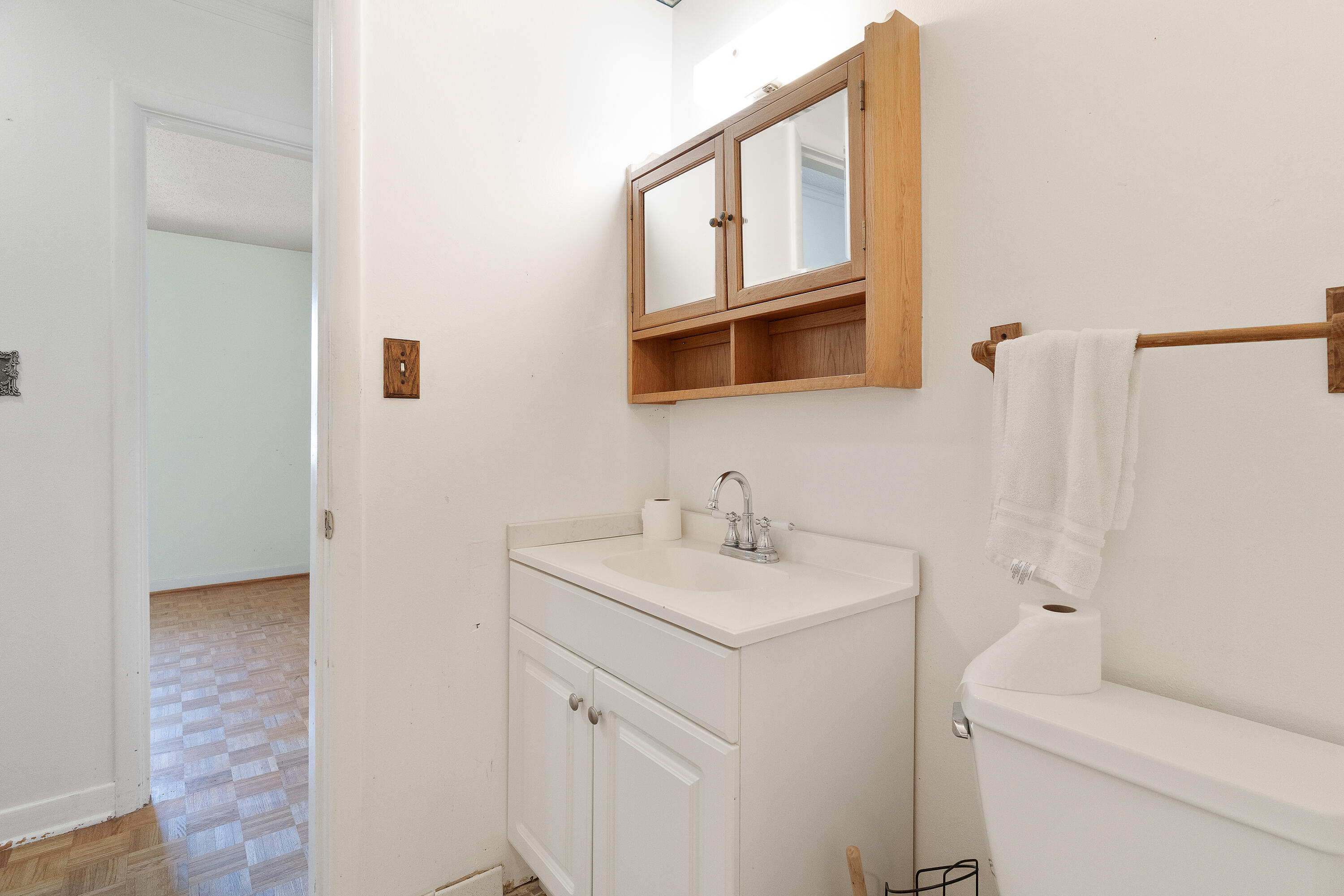 WINTHROP PLACE - Residential