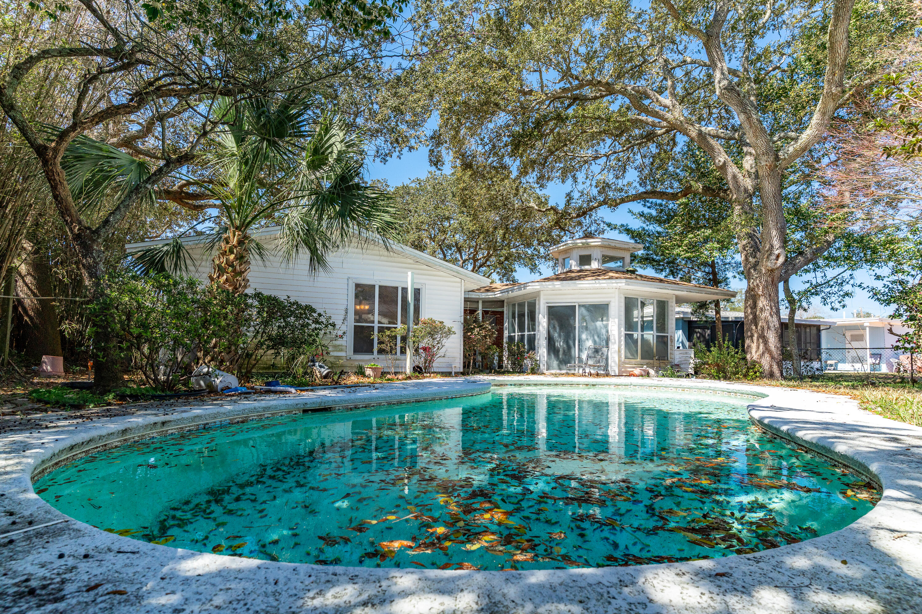 WINTHROP PLACE - Residential