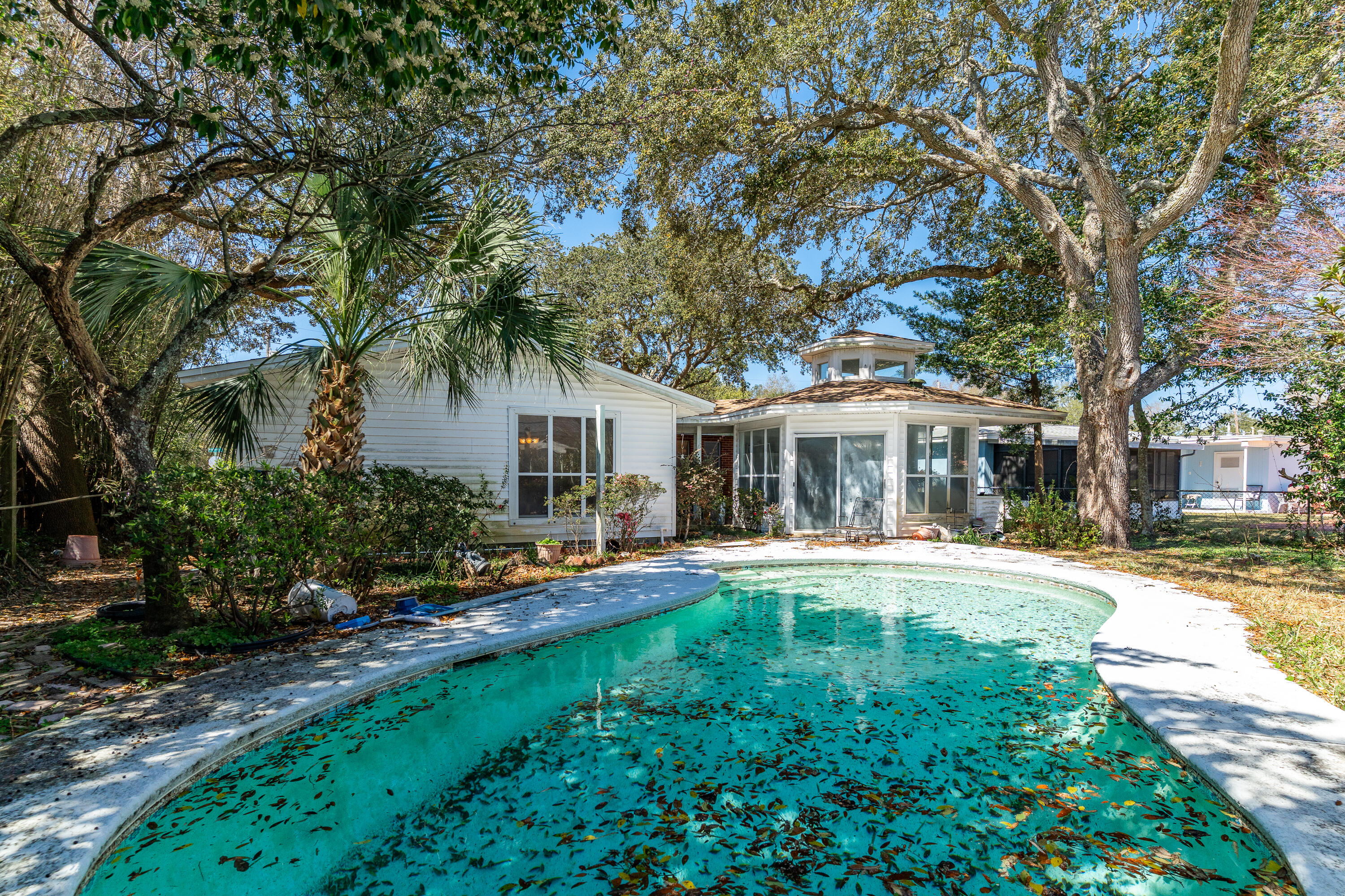 WINTHROP PLACE - Residential