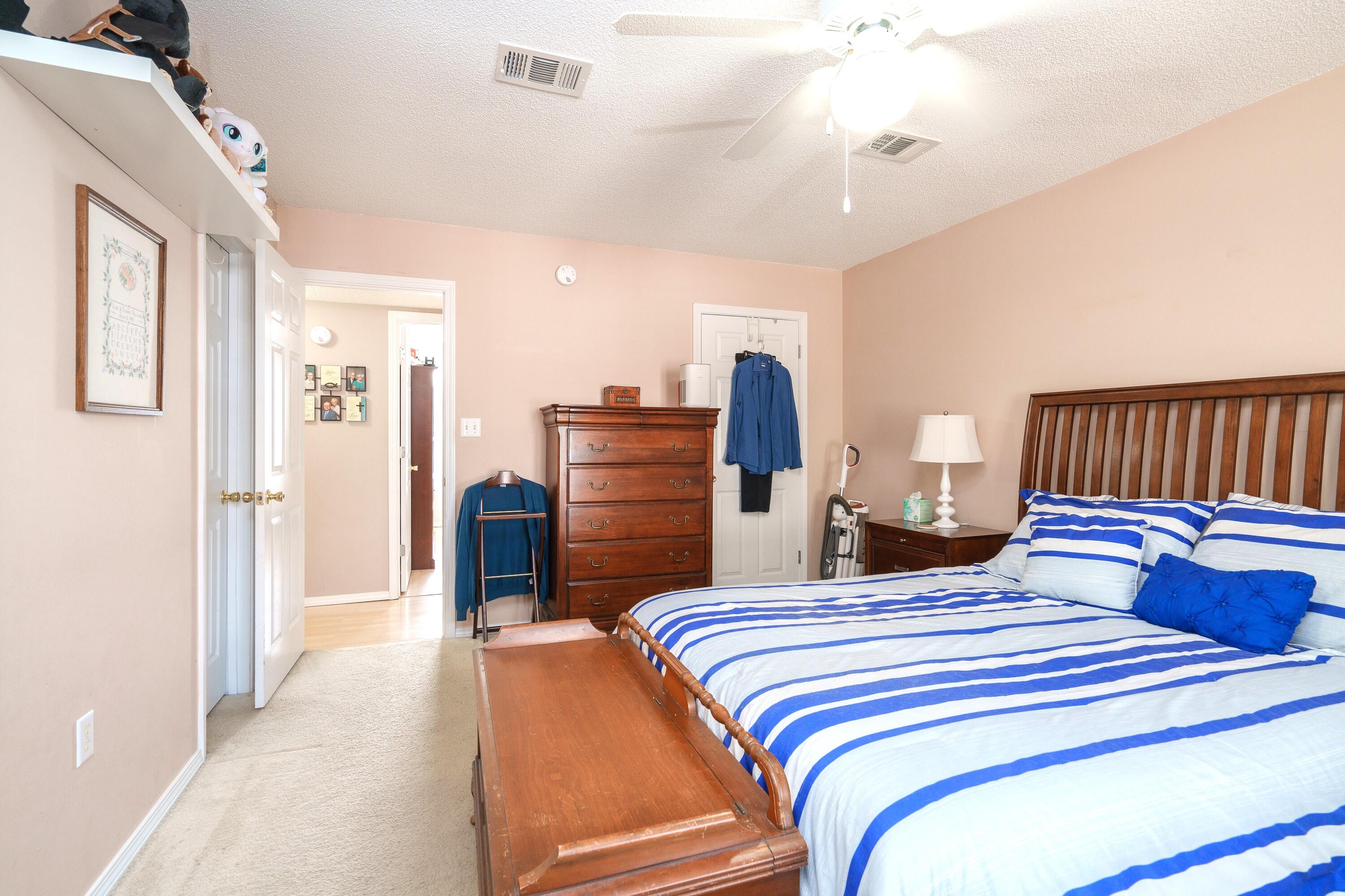 HUNTERS RUN S/D - Residential