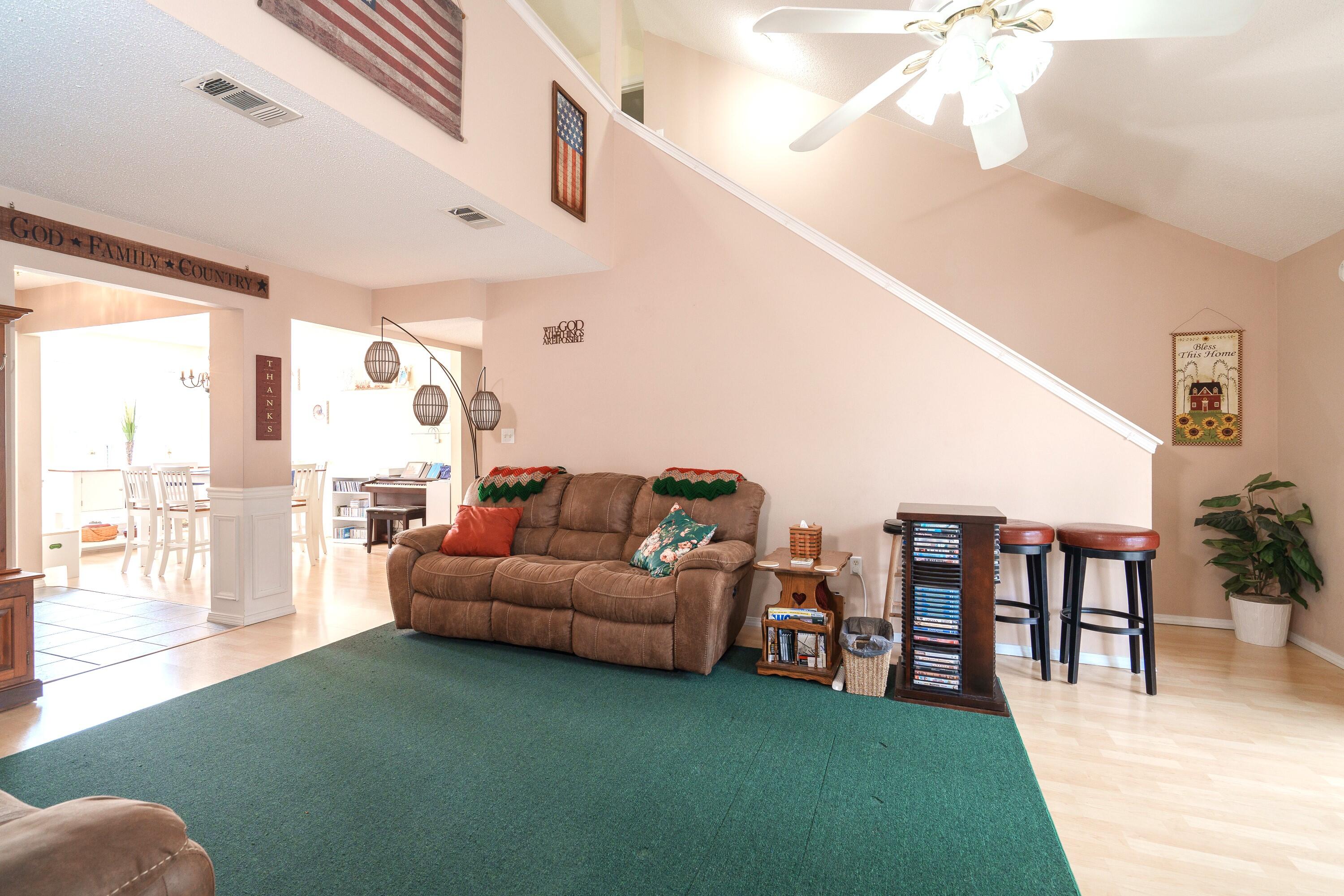 HUNTERS RUN S/D - Residential