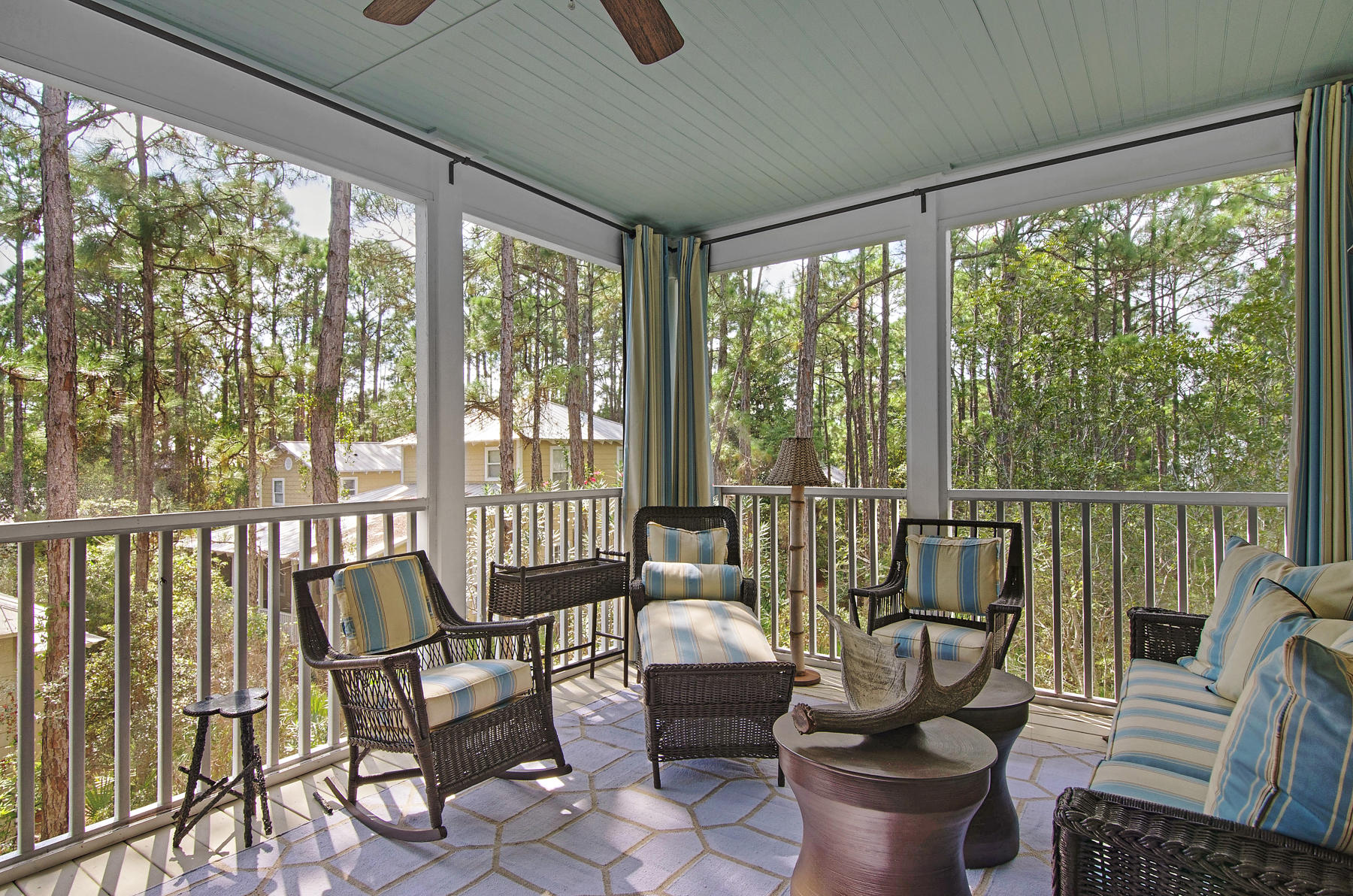 GROVE BY THE SEA - Residential