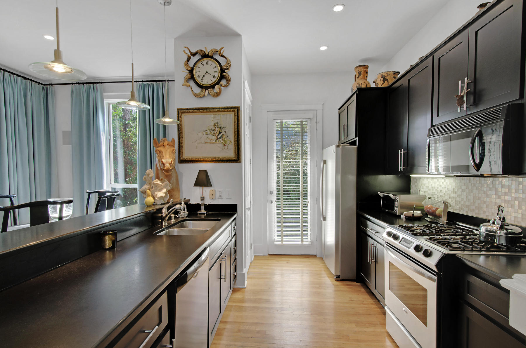 GROVE BY THE SEA - Residential