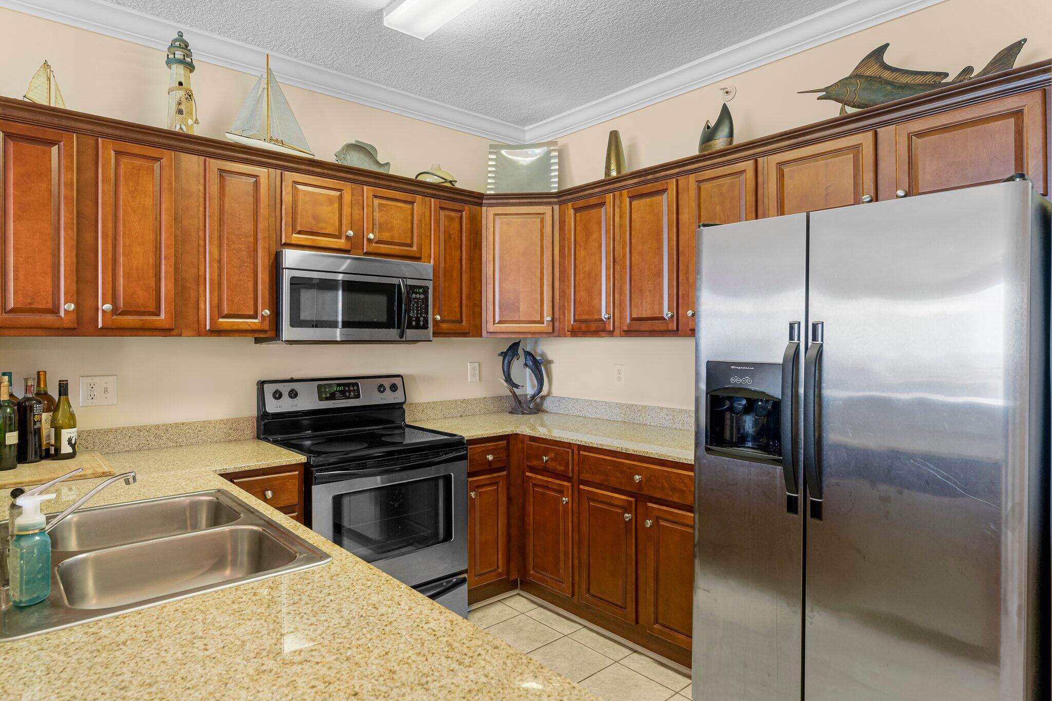 TROPIC WINDS - Residential