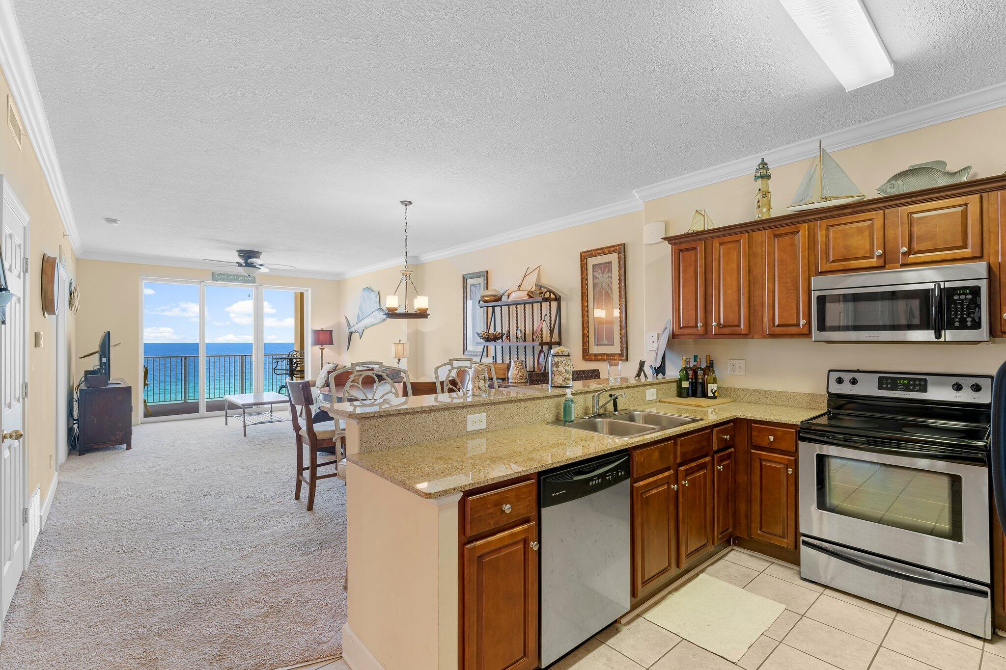 TROPIC WINDS - Residential