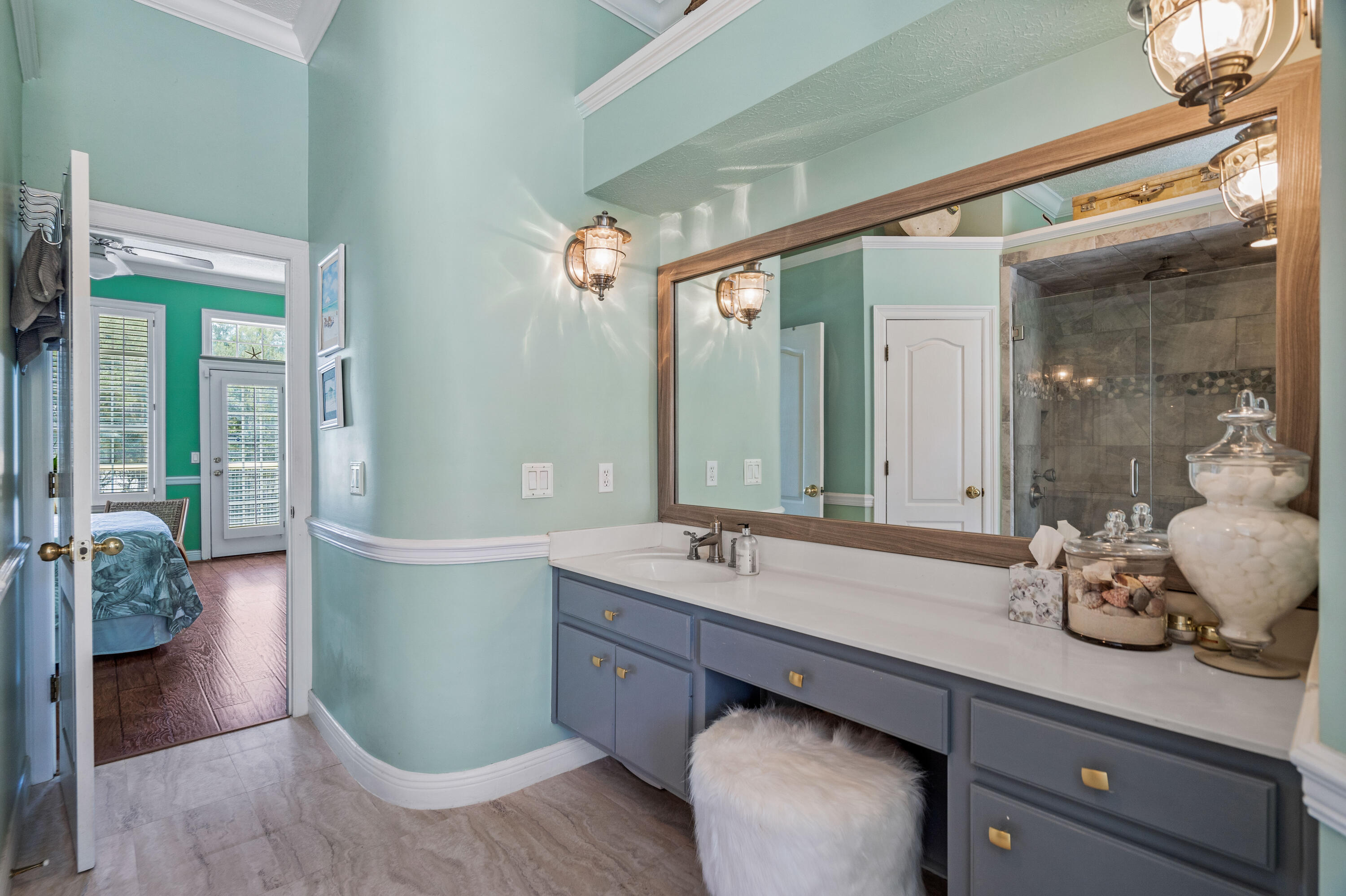 SEABREEZE - Residential