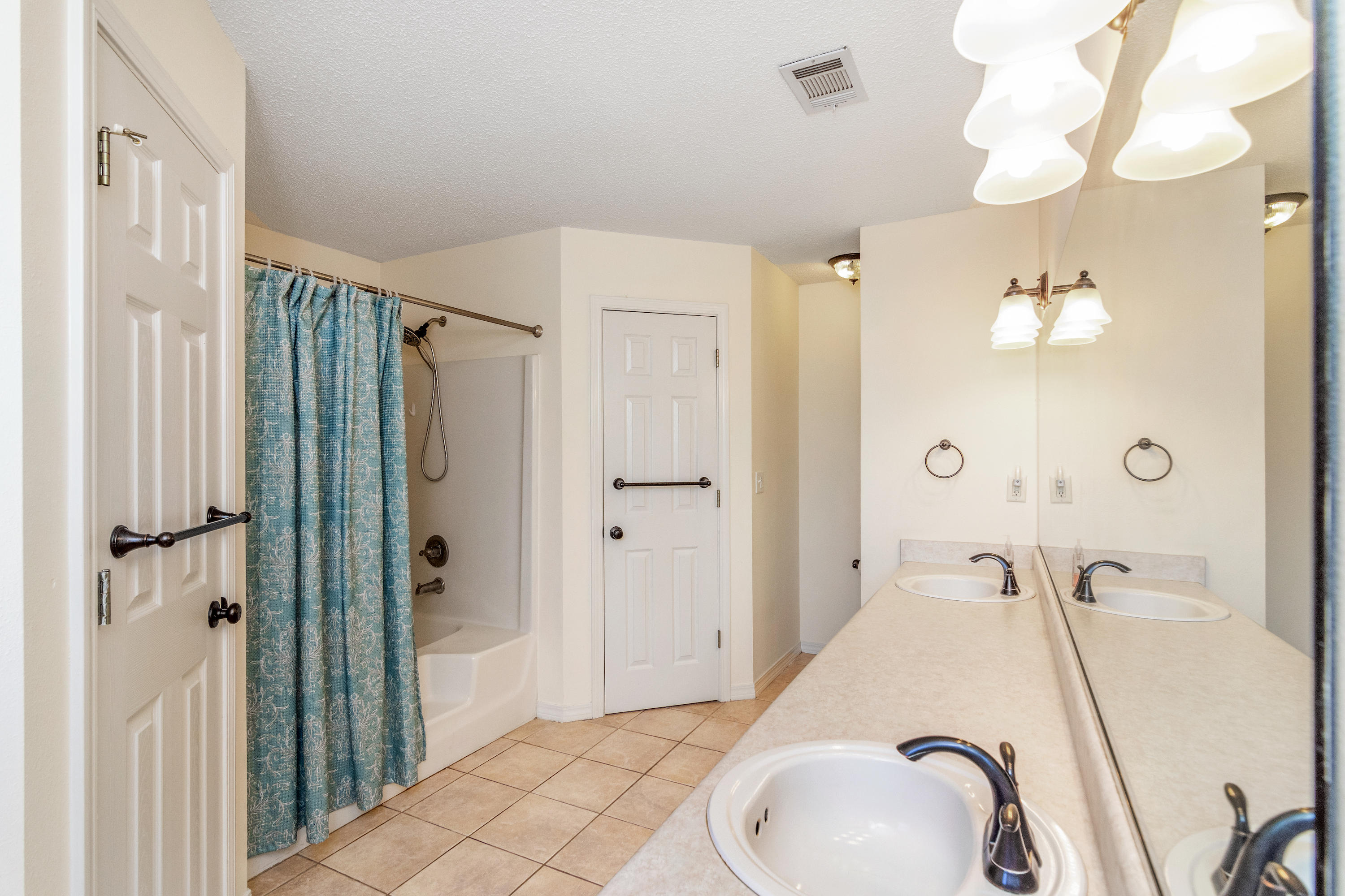 COUNTRYVIEW ESTATES 6TH ADDN PH2 - Residential