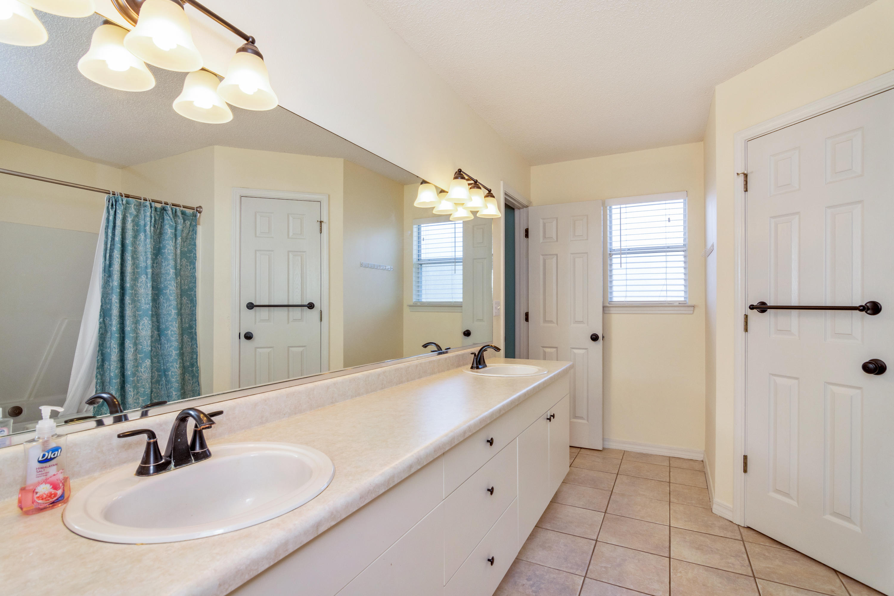 COUNTRYVIEW ESTATES 6TH ADDN PH2 - Residential