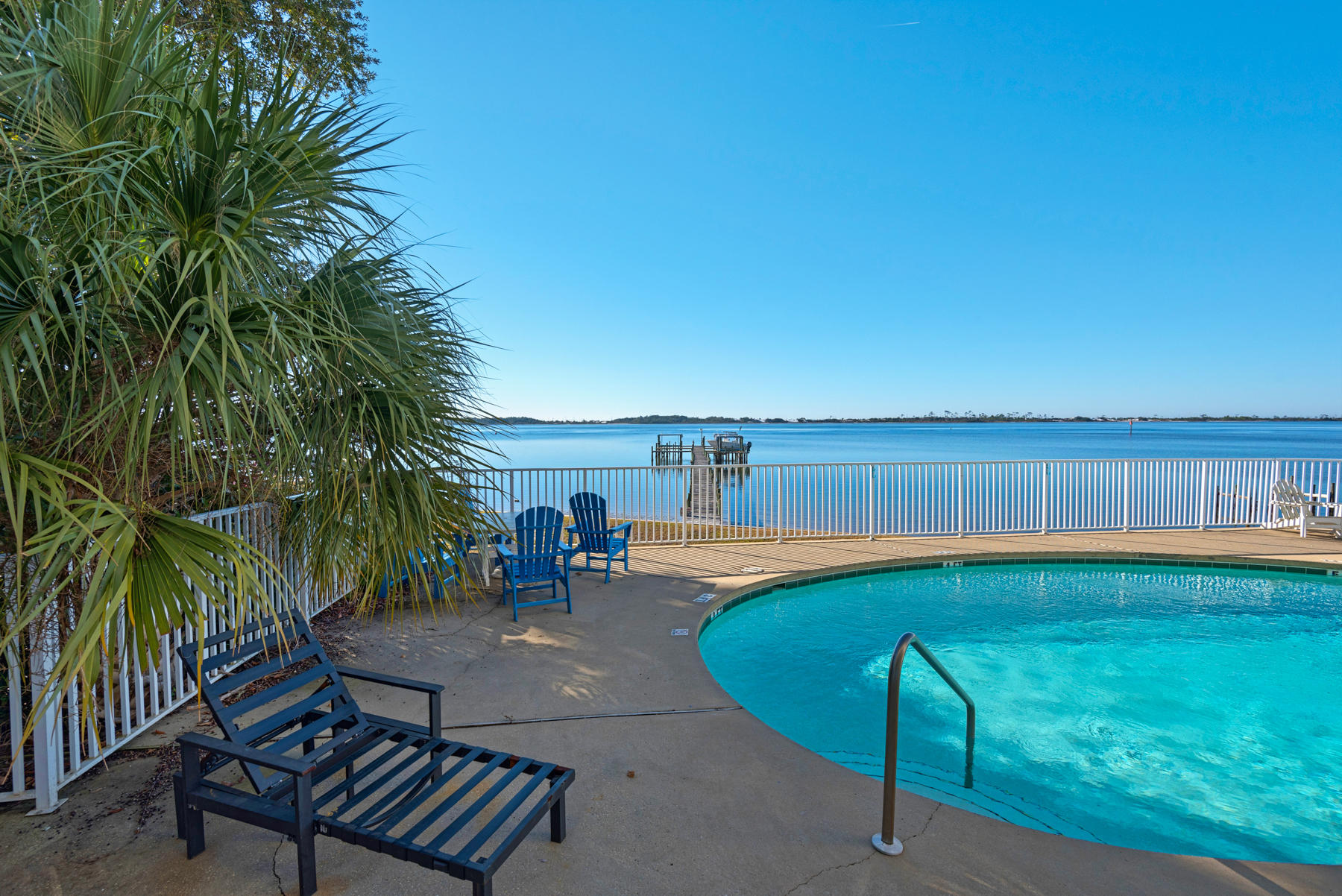 RUM ISLAND CONDOMINIUM - Residential