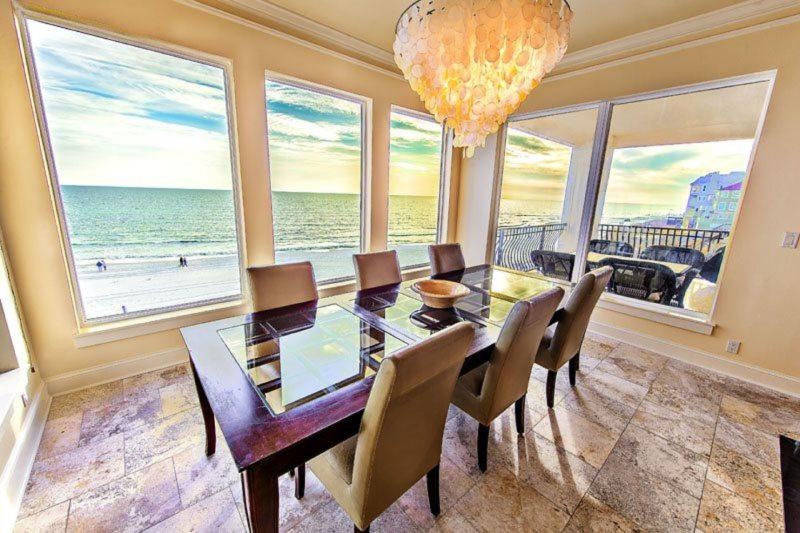 MIRAMAR BEACH - Residential