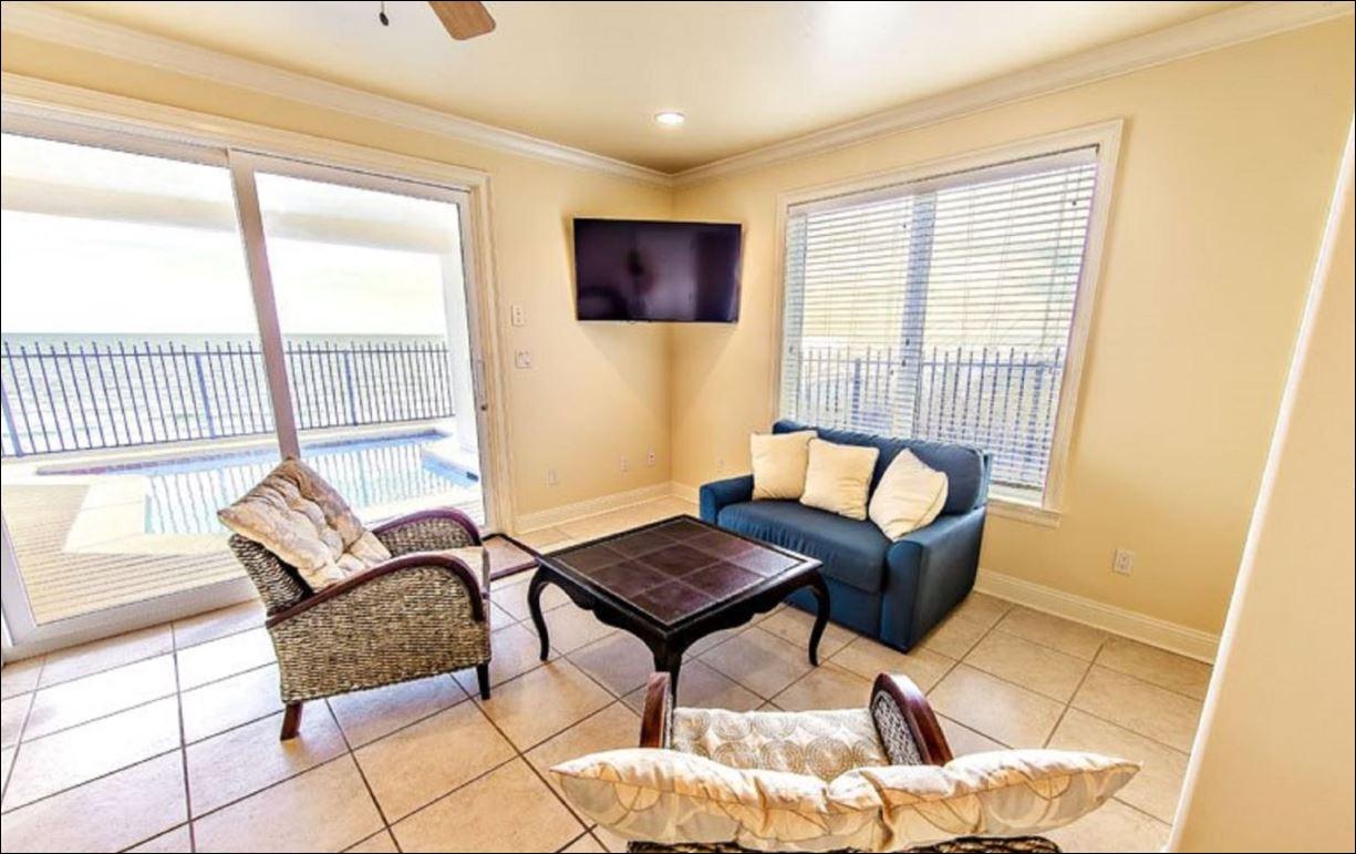 MIRAMAR BEACH - Residential