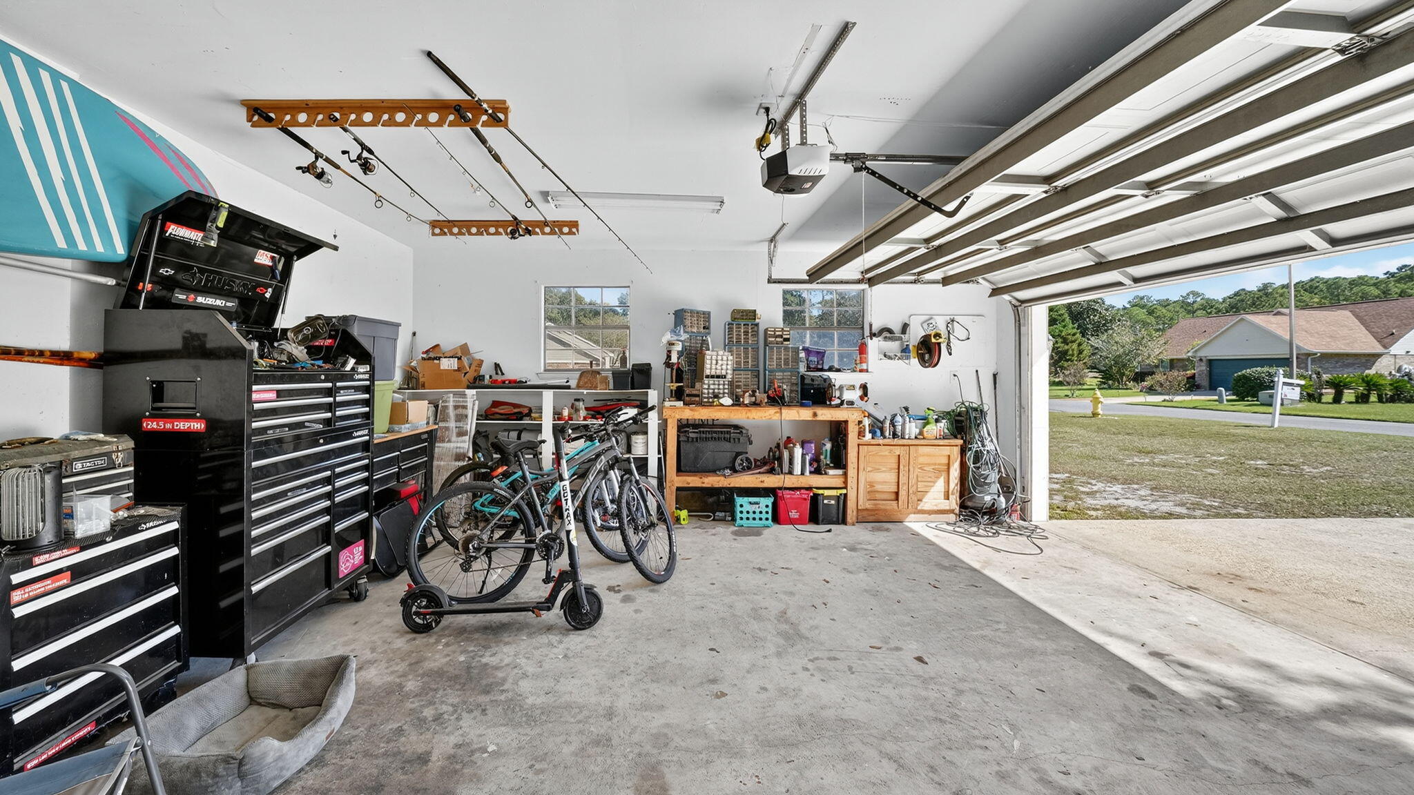 ROBLEDAL ESTATES - Residential