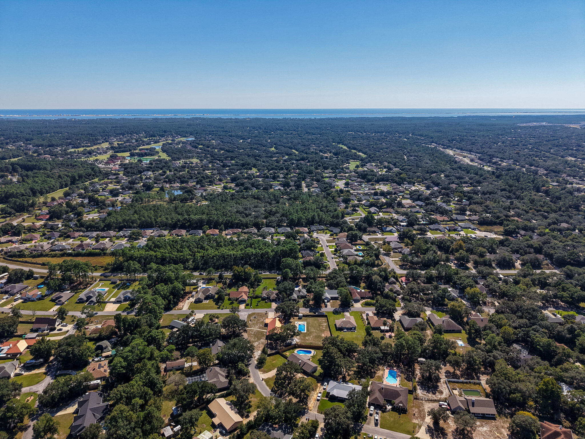 ROBLEDAL ESTATES - Residential