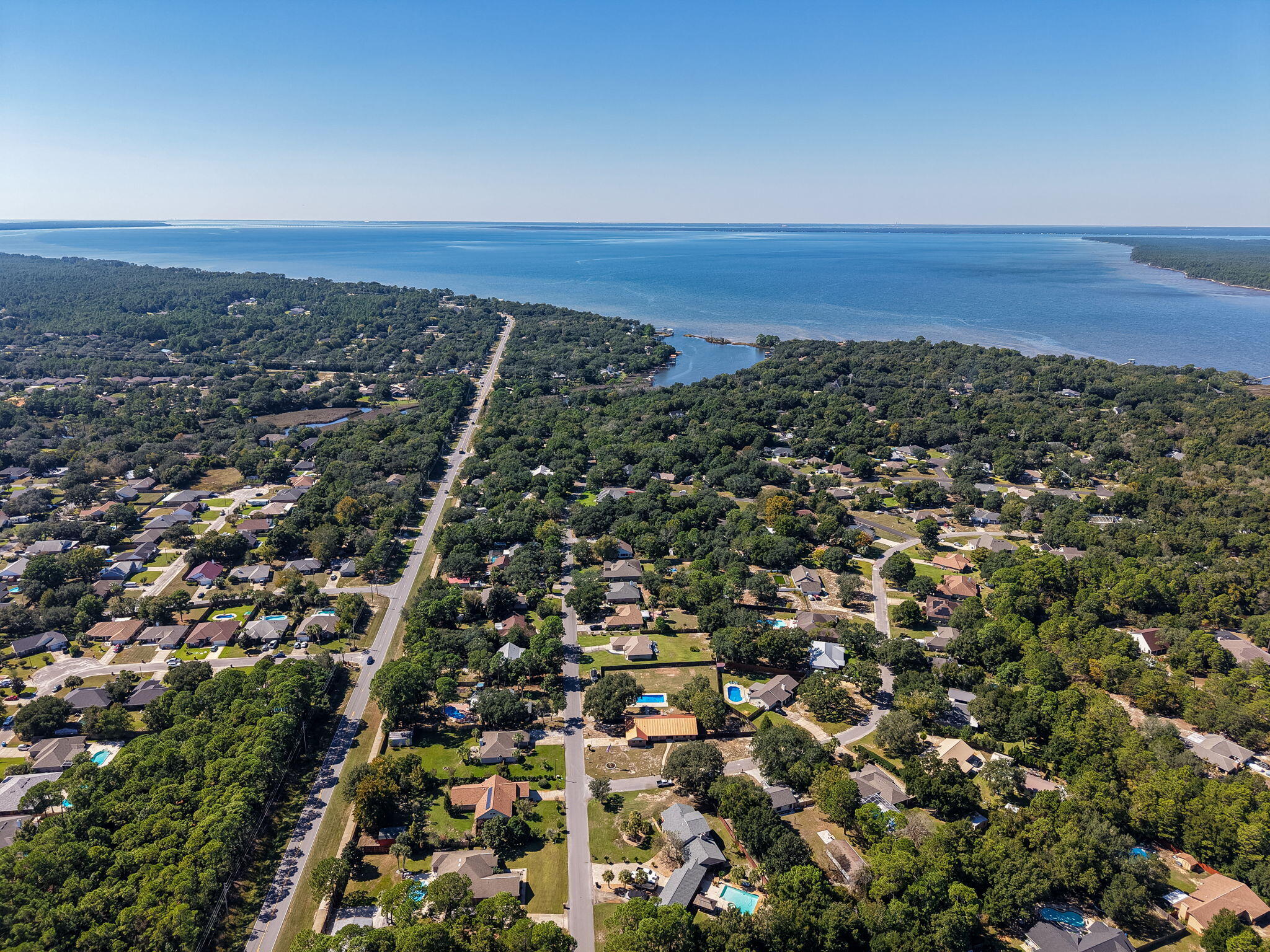 ROBLEDAL ESTATES - Residential