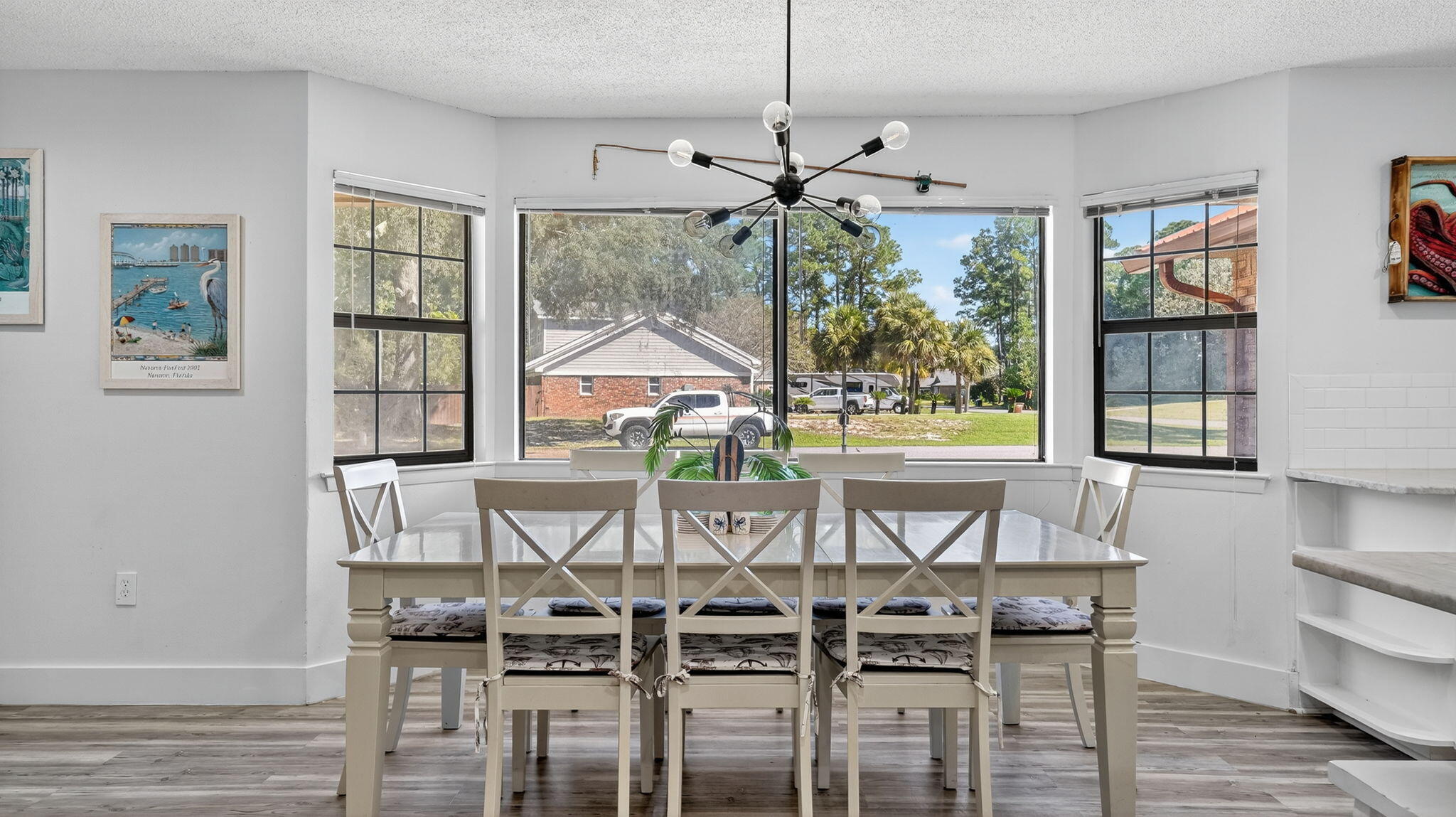 ROBLEDAL ESTATES - Residential