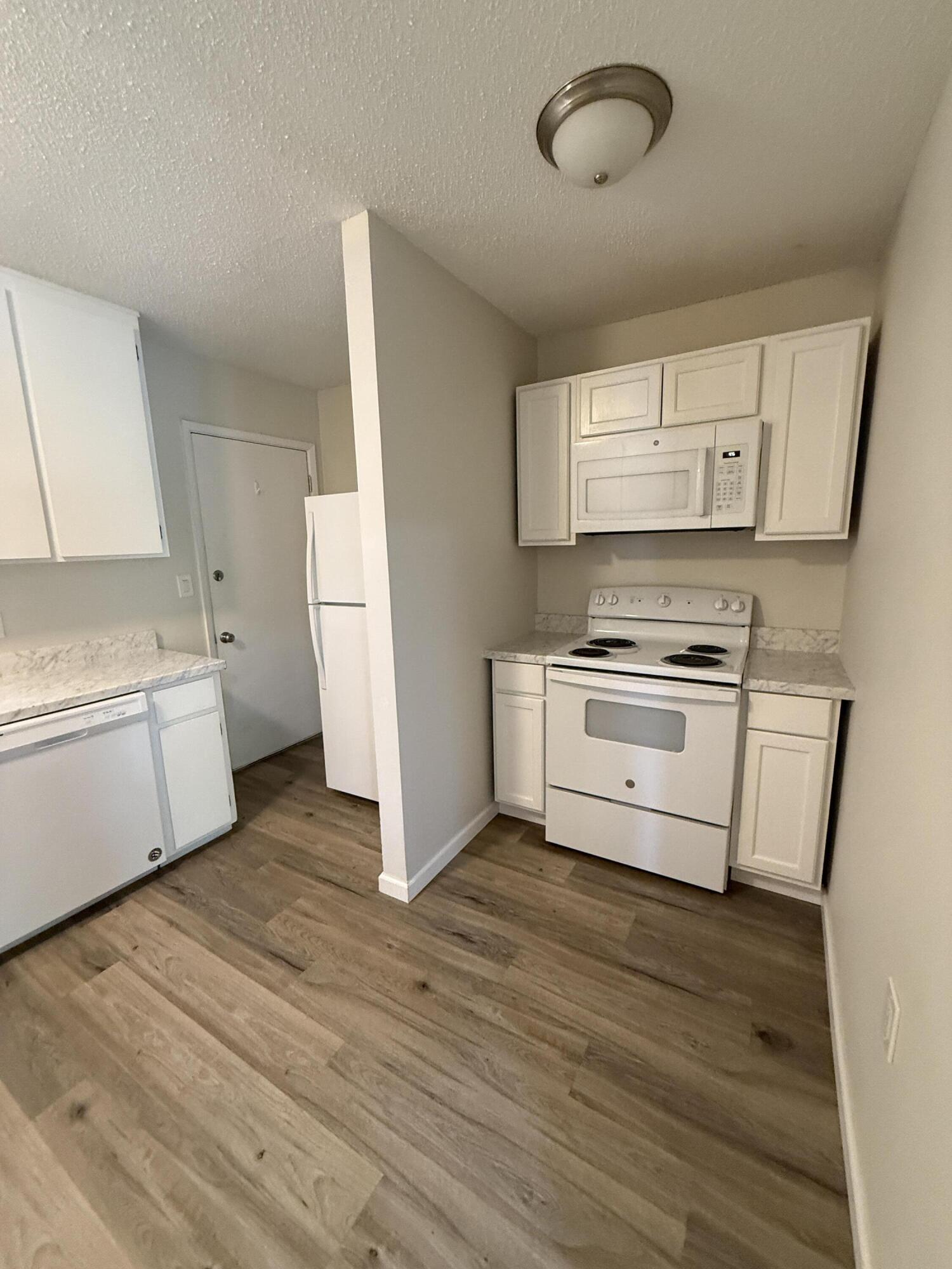 METES & BOUNDS - Residential Lease