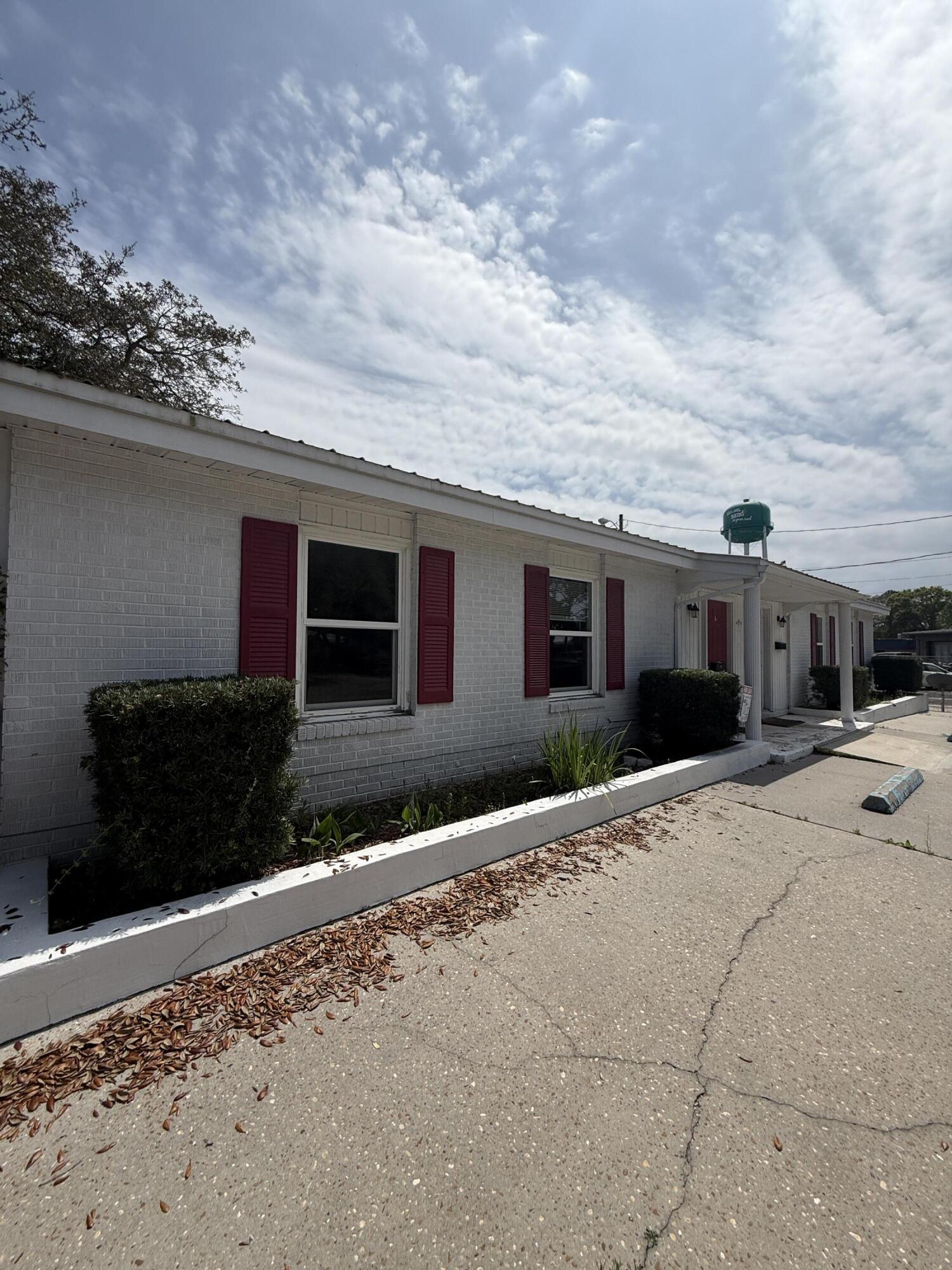 METES & BOUNDS - Residential Lease