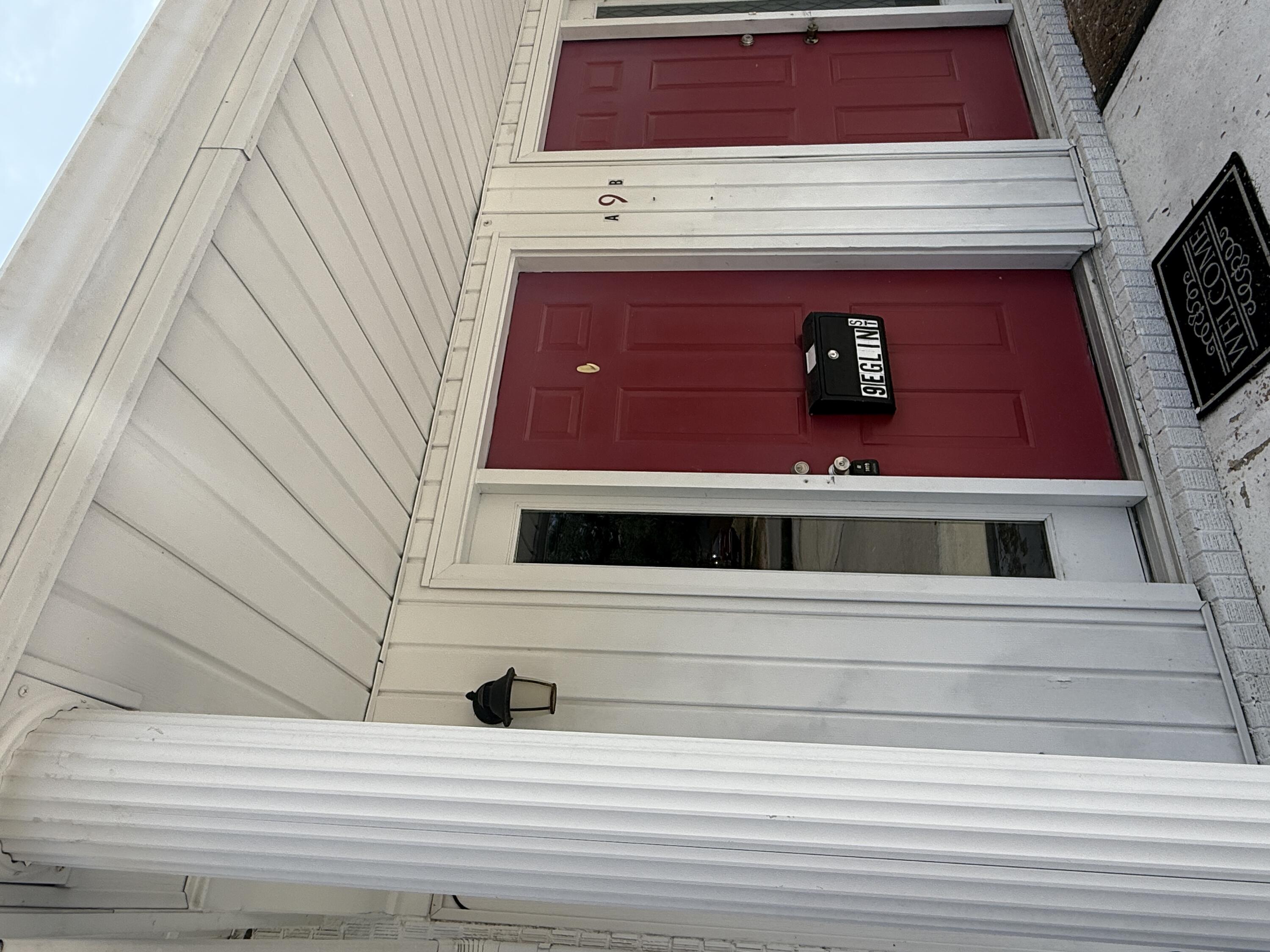 Your new home awaits! This is a beautifully updated and spacious apartment, with a large kitchen! It is in a very convenient location in a friendly neighborhood. Washer and dryer are included. Pets are considered on a case by case basis.Contact the listing agent to schedule your tour today.Email : Showings@myardor.comCall: 850-903-4776